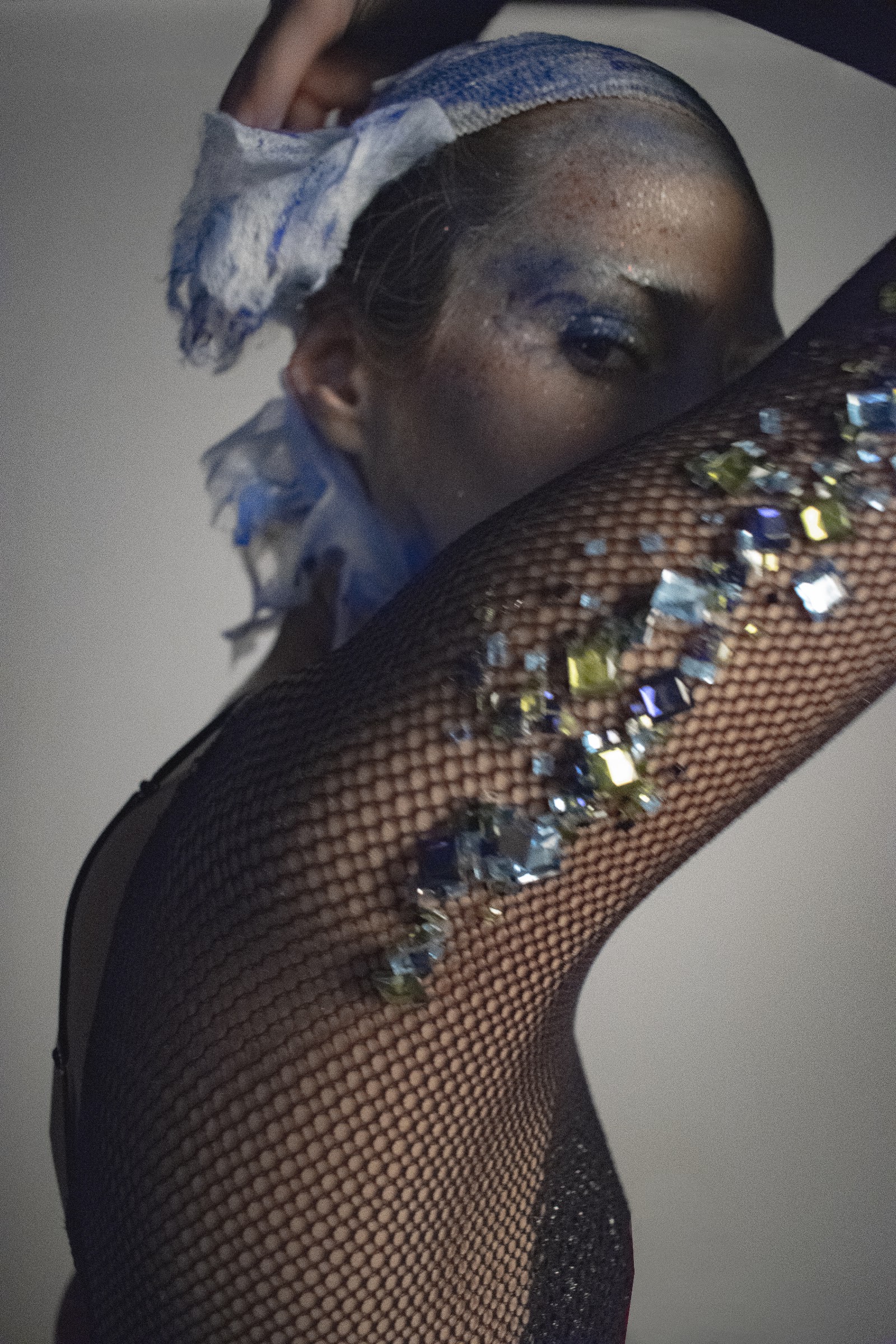 S.O.S. — Look 18