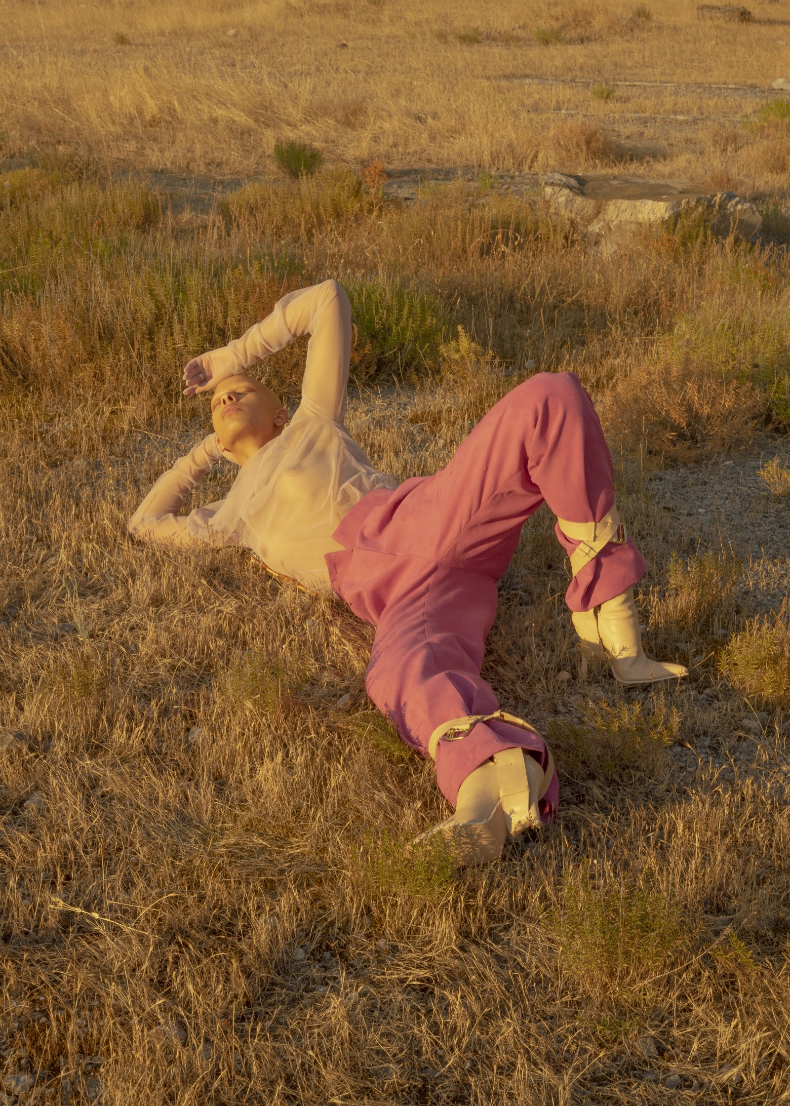 WANDERLUST — Look 3