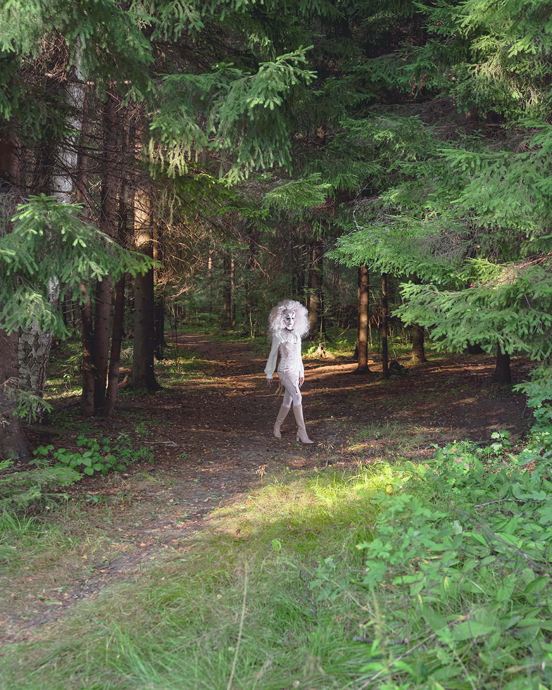 FAIRY TALE — Look 4