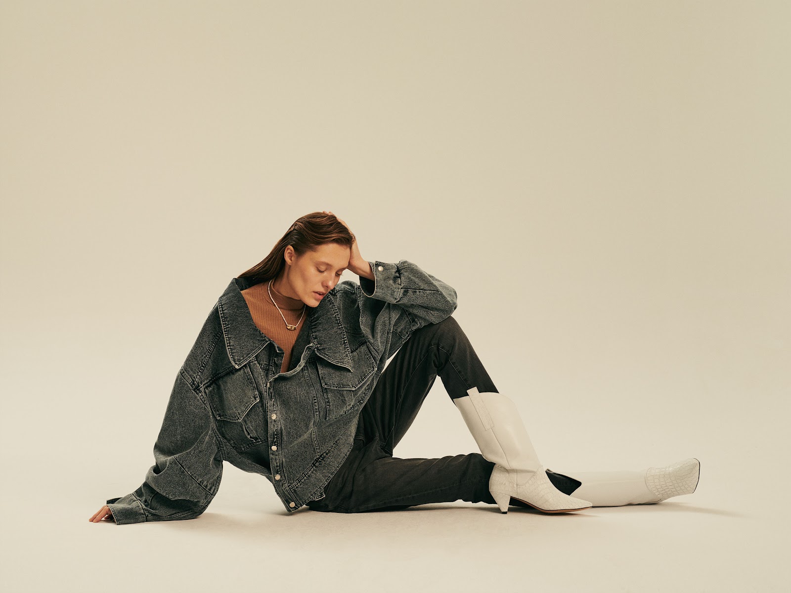 BETWEEN DECISIVE MOMENTS — Look 3