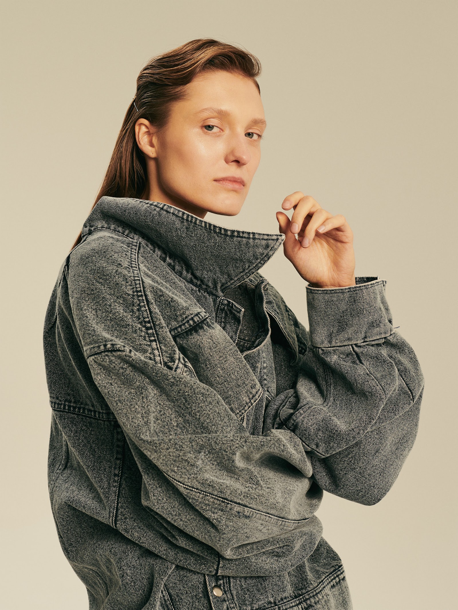 BETWEEN DECISIVE MOMENTS — Look 10