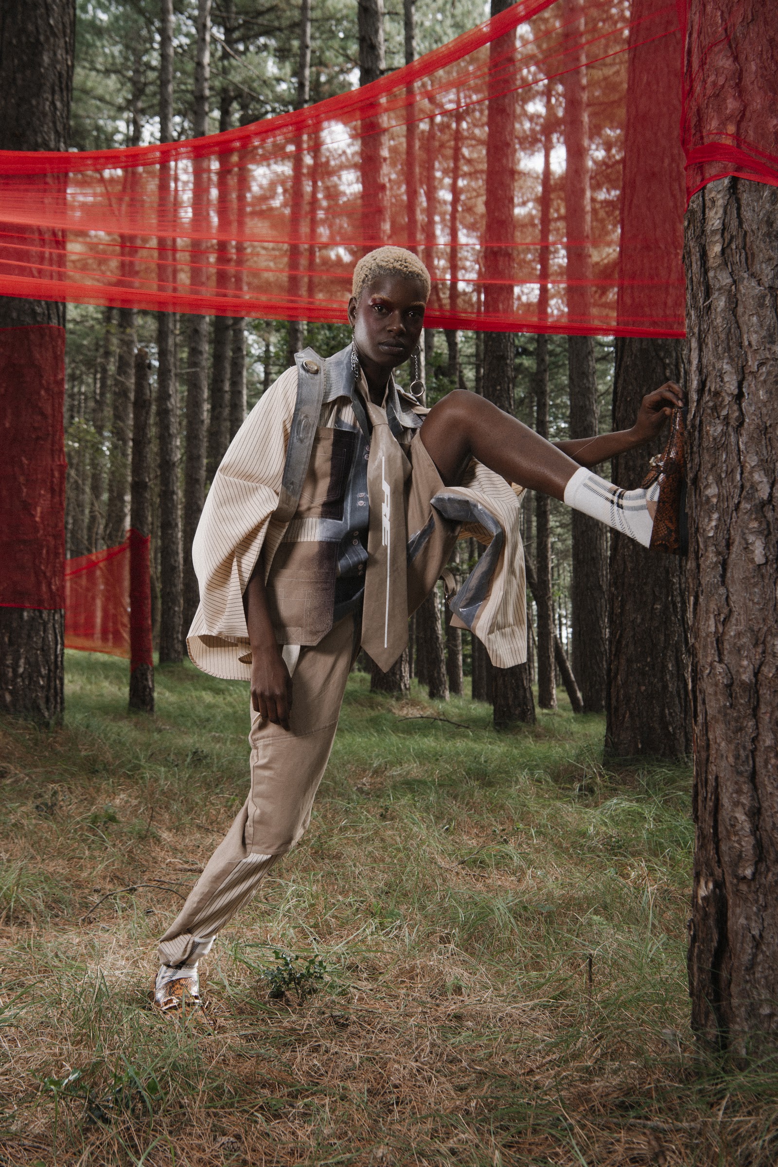 INTERMIXTURE — Look 9
