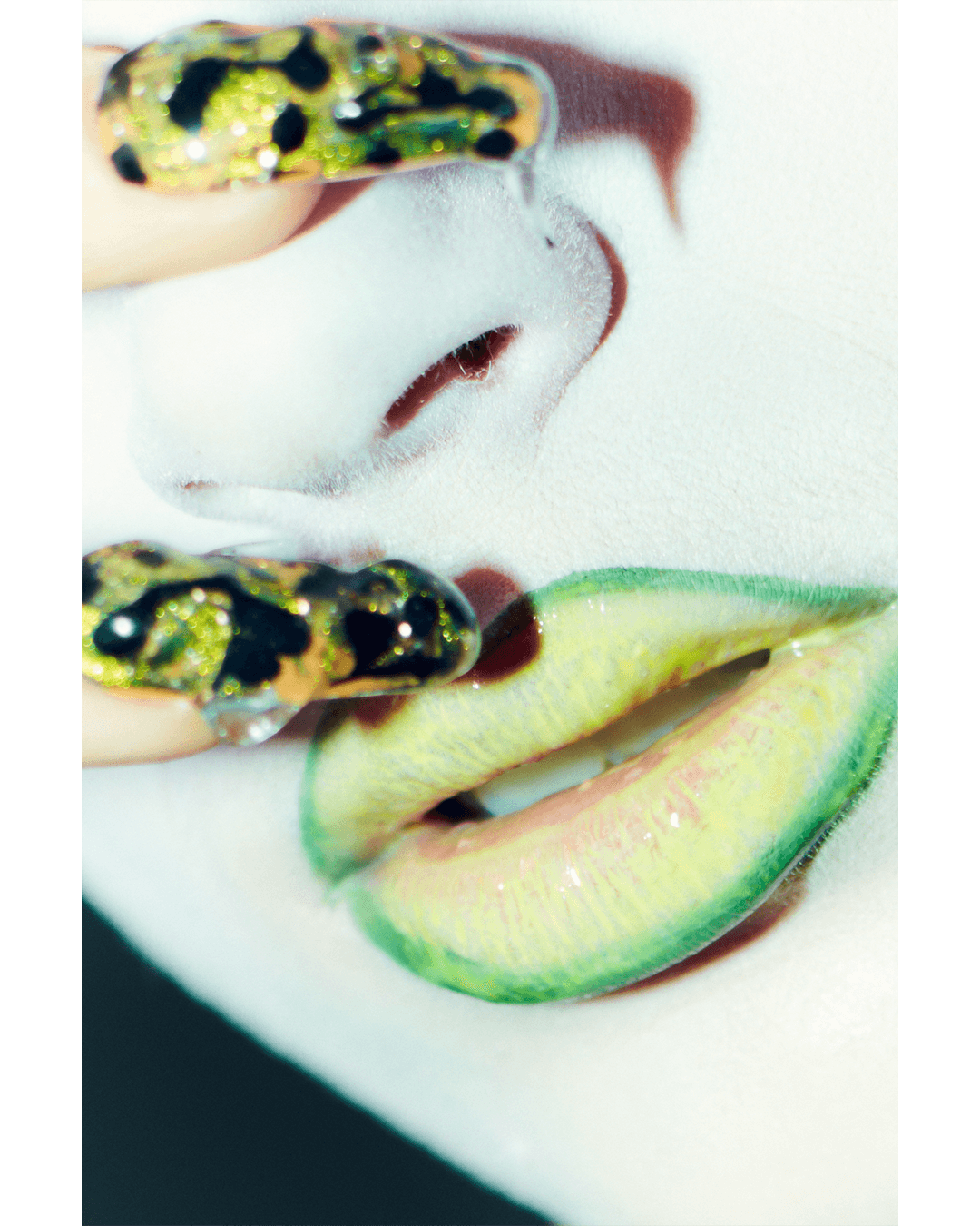 FINE LINE — Look 12