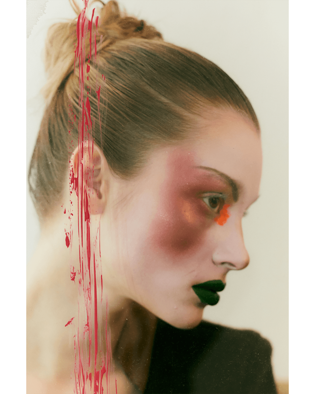 FINE LINE — Look 13