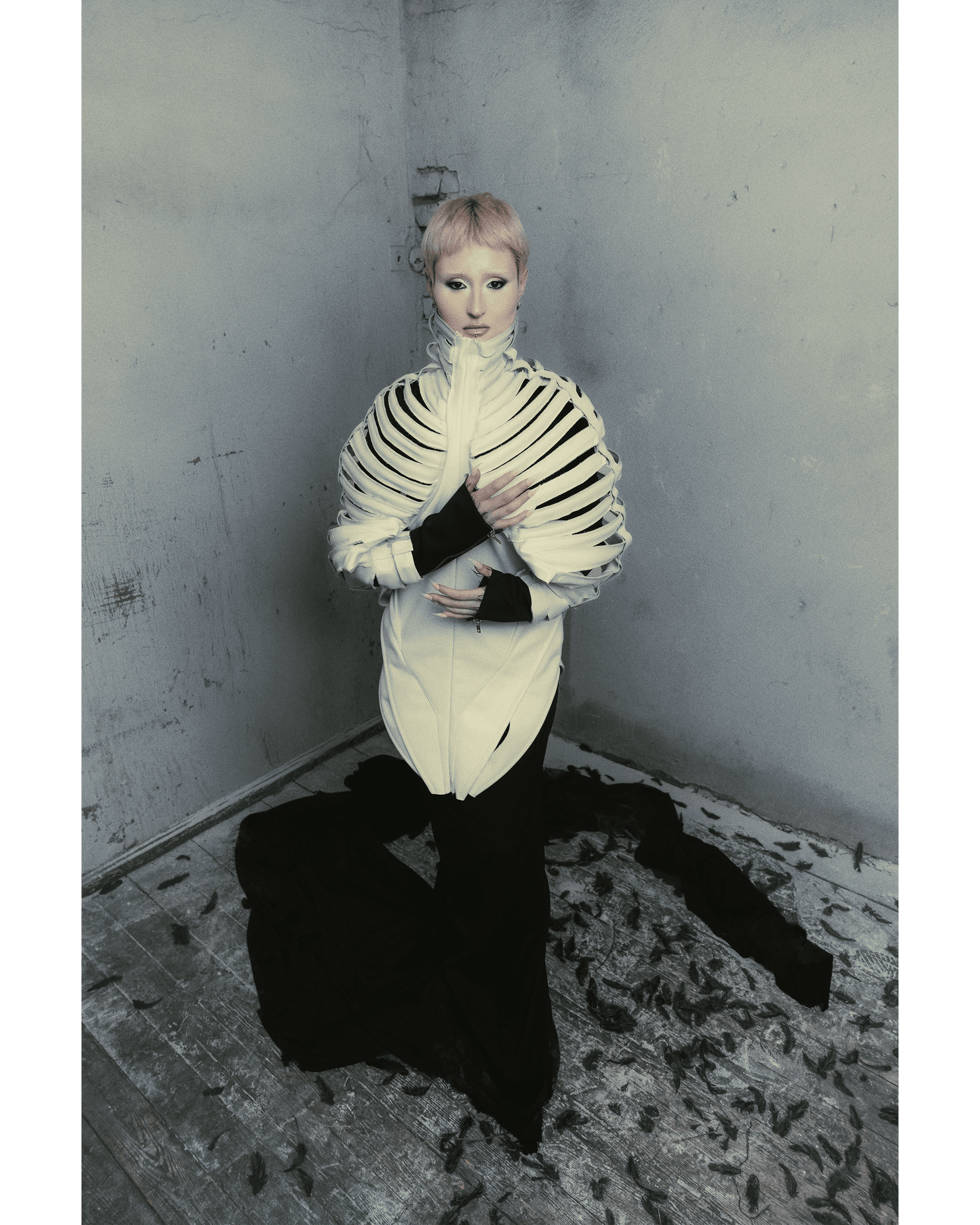Silent Gaze — Look 5