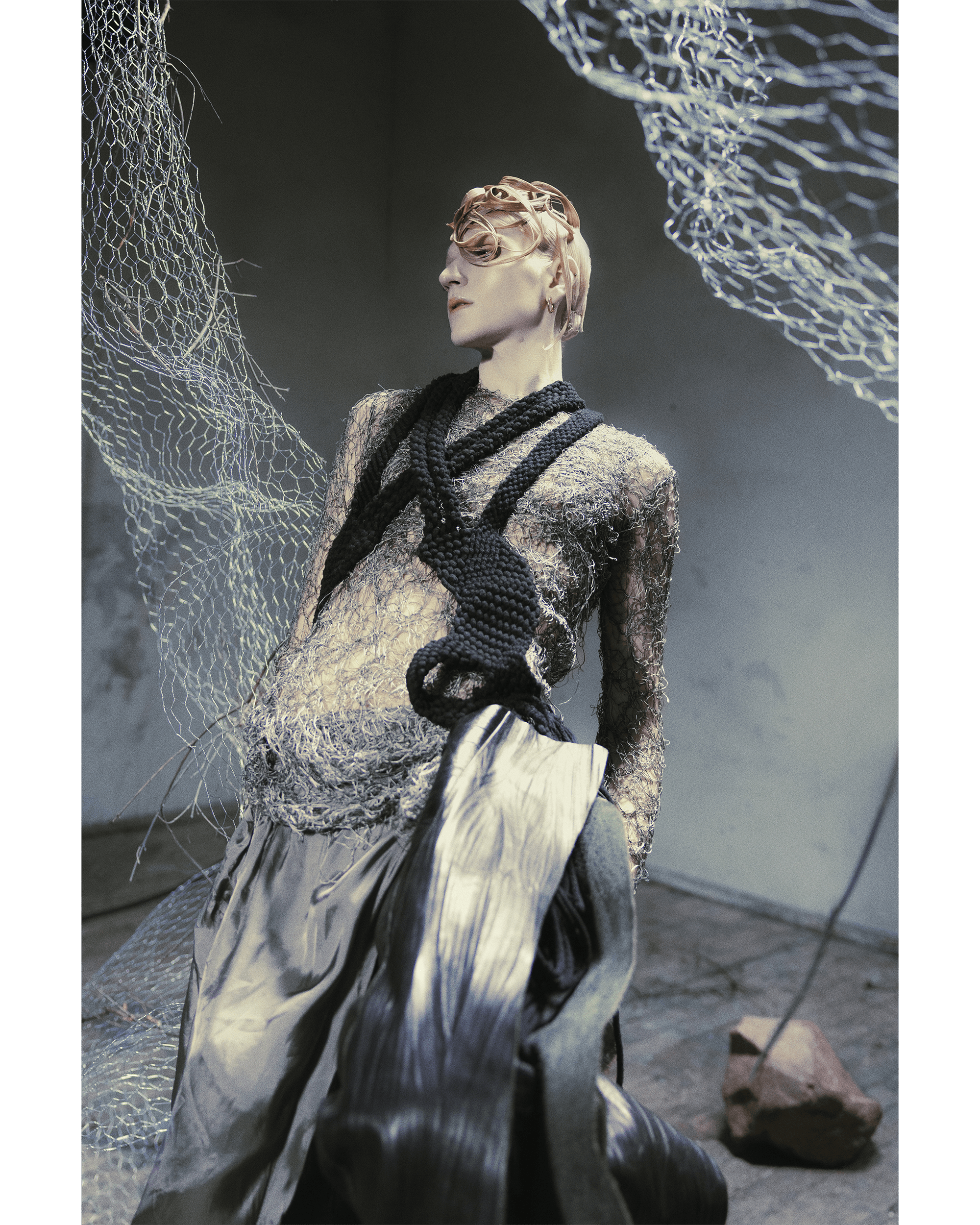 Silent Gaze — Look 10