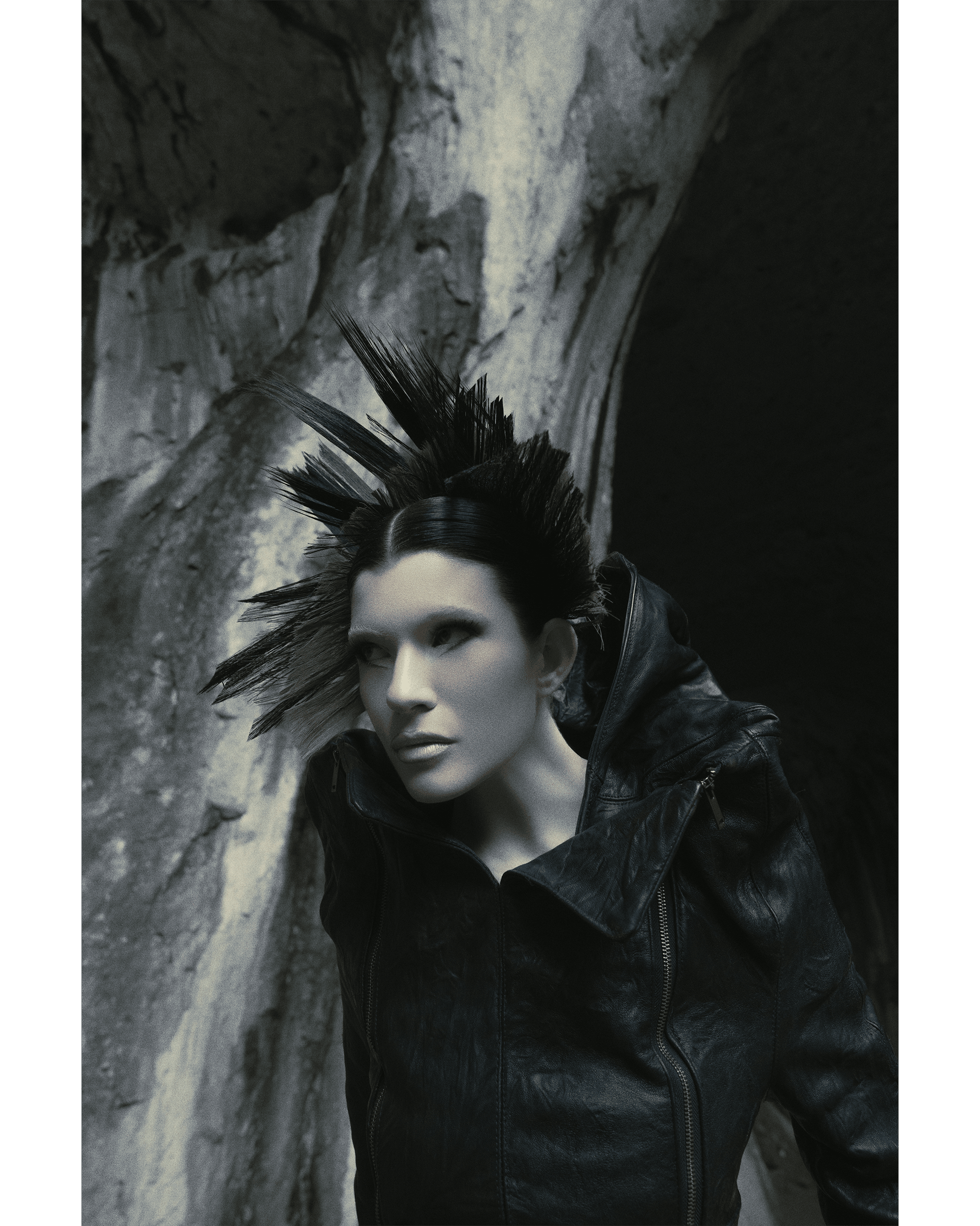 Silent Gaze — Look 17