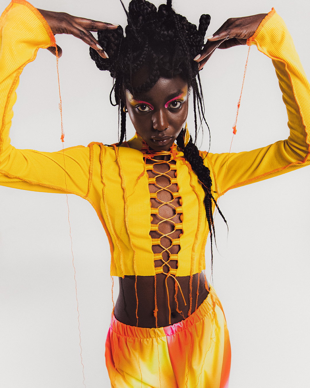 TEMPORALITY — Look 6