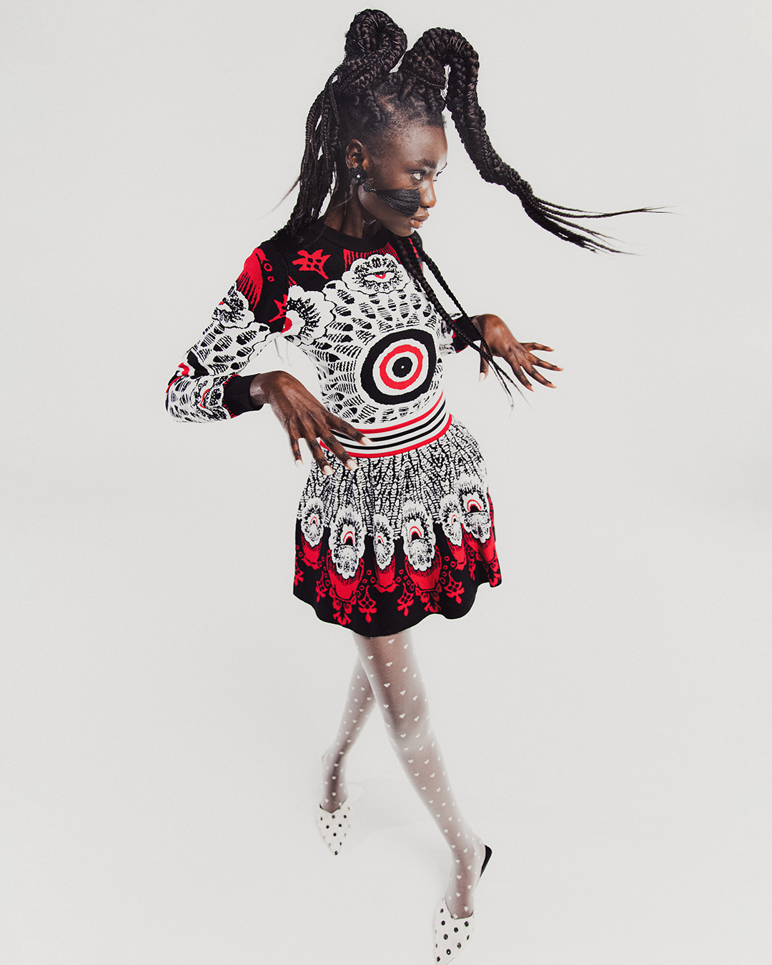 TEMPORALITY — Look 15