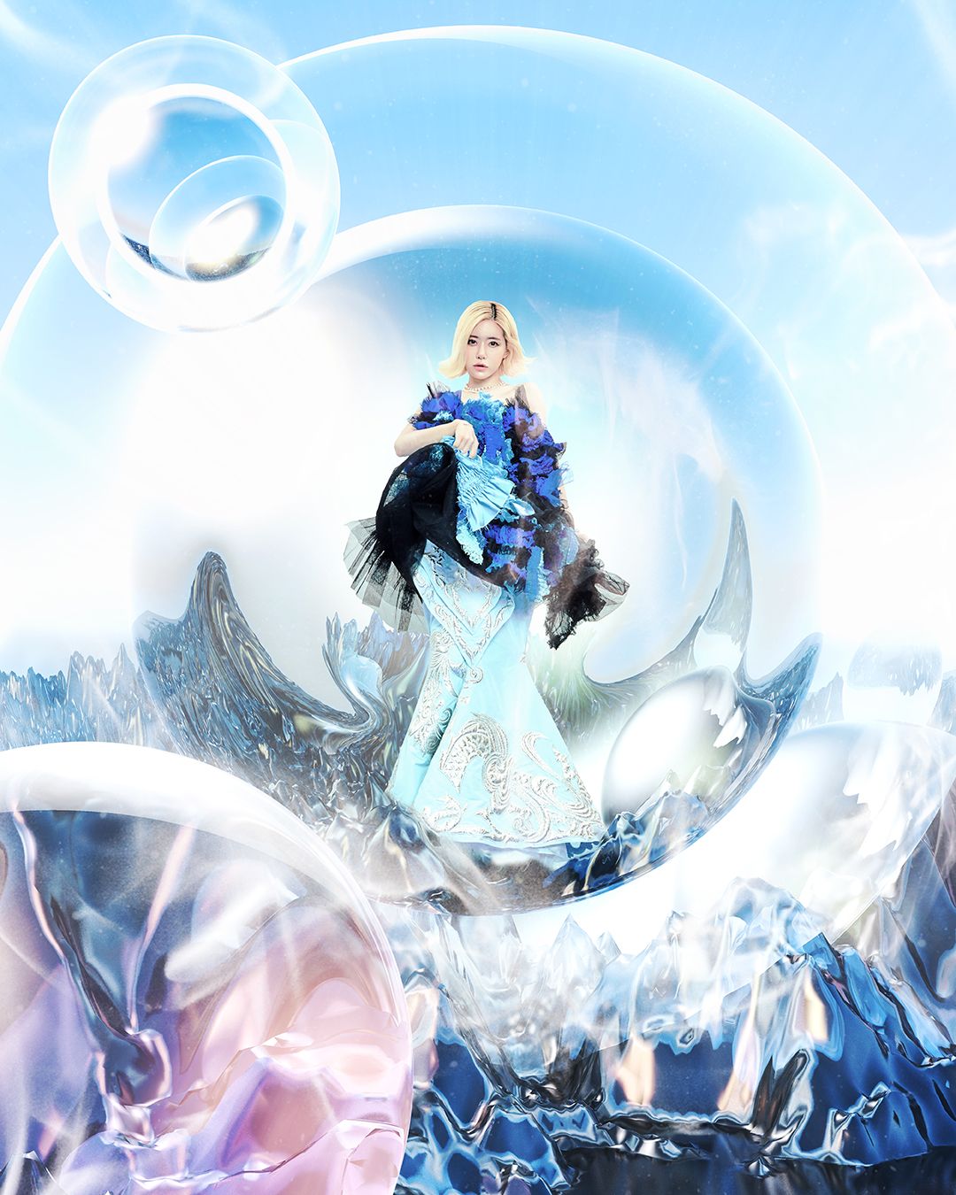 THE LUMINESCENT — Look 1