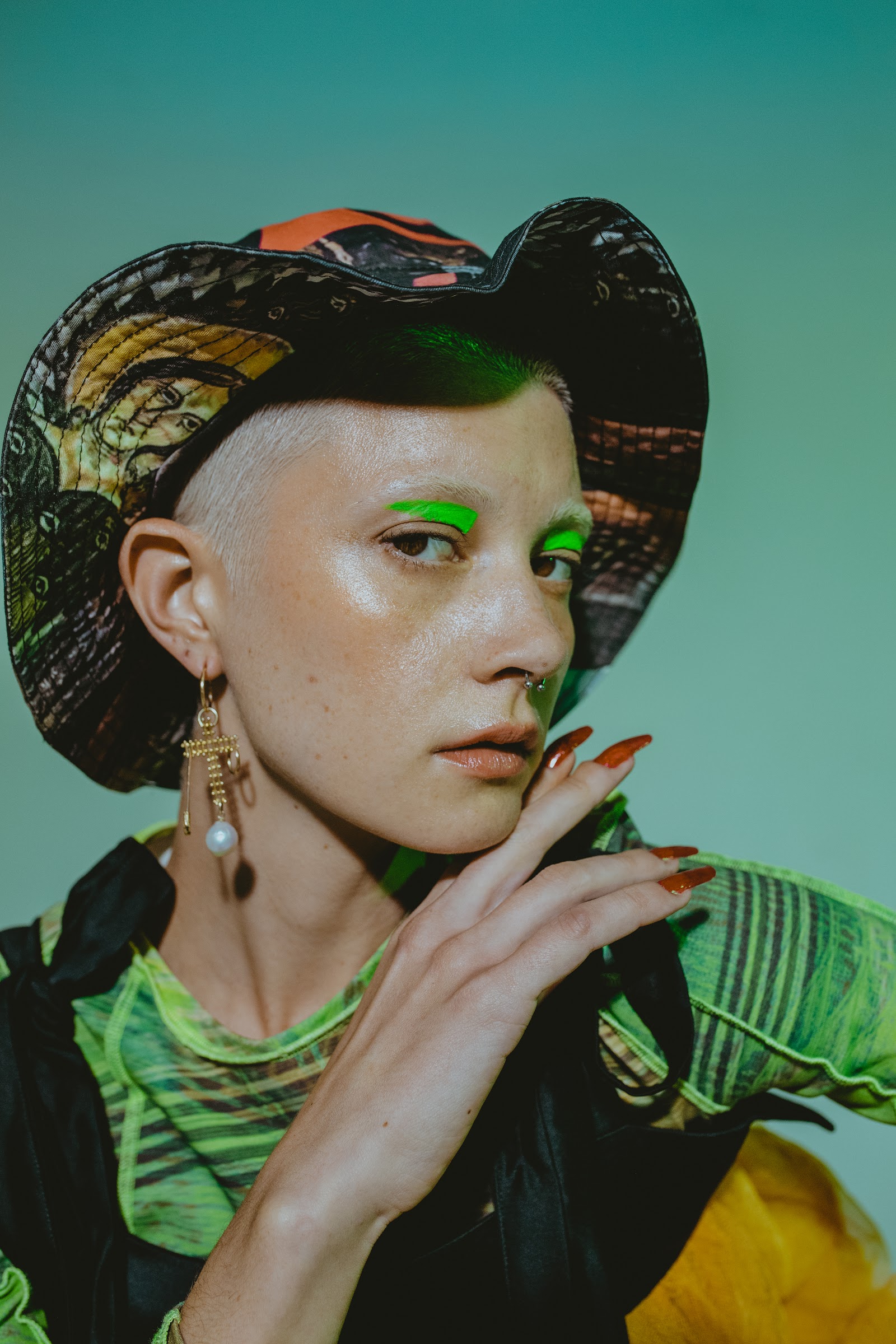 LYSERG SÄURE DIETHYLAMID — Look 5