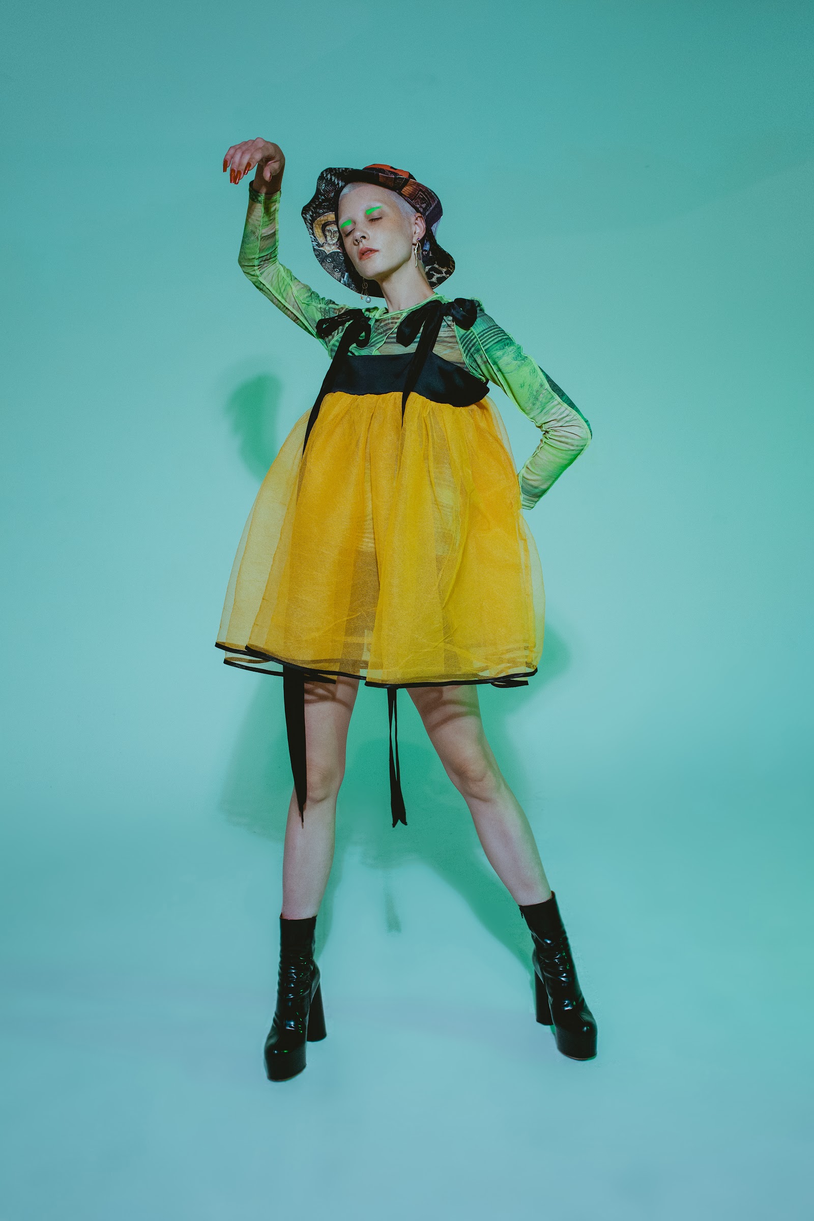LYSERG SÄURE DIETHYLAMID — Look 6