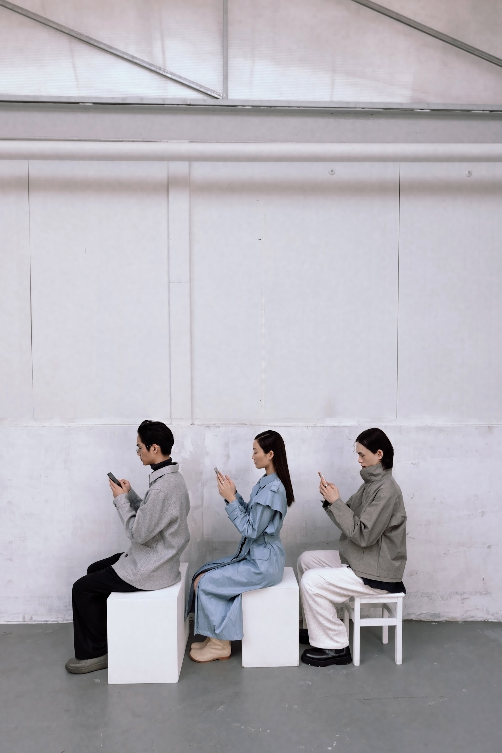 ISOLATION — Look 9
