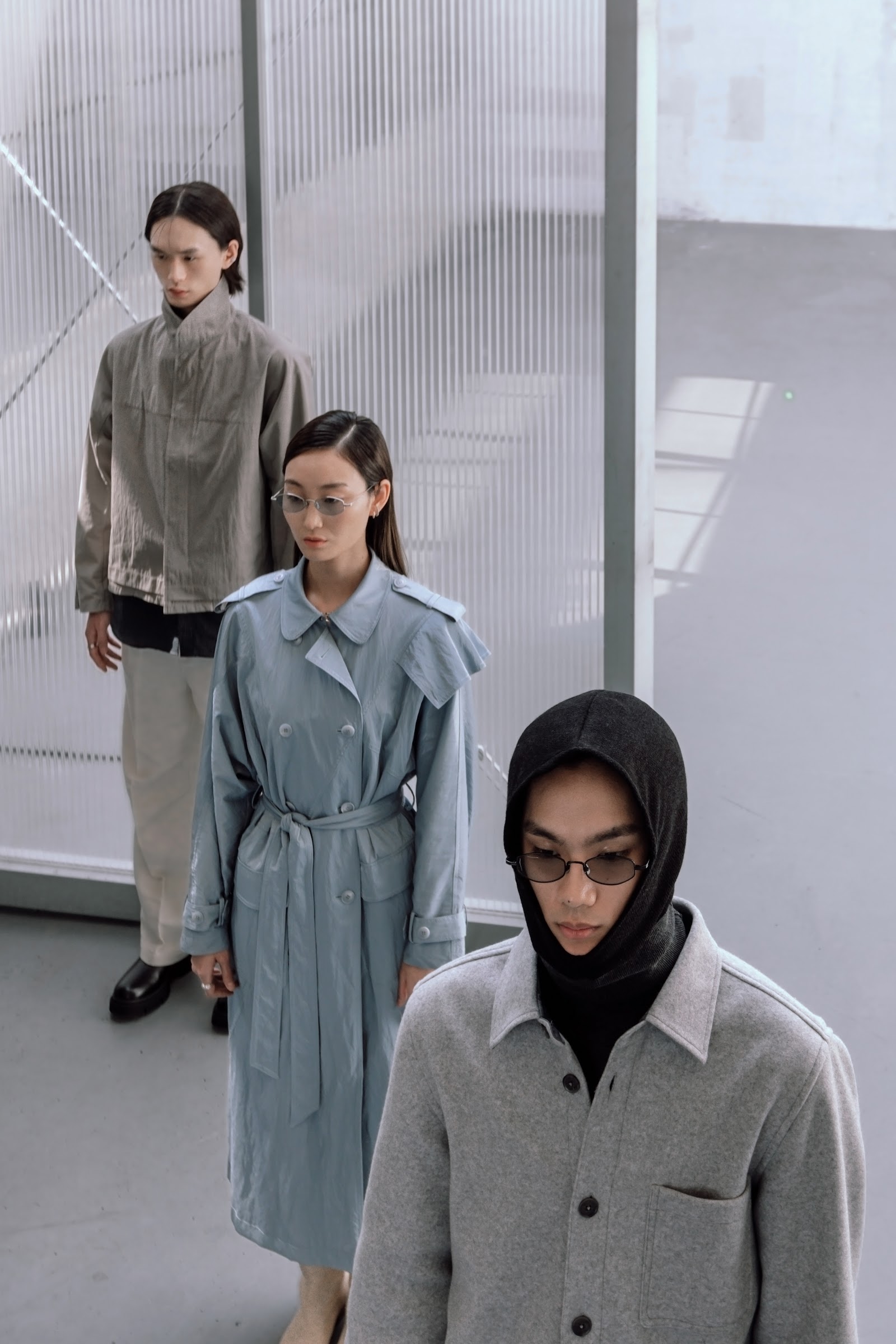 ISOLATION — Look 15