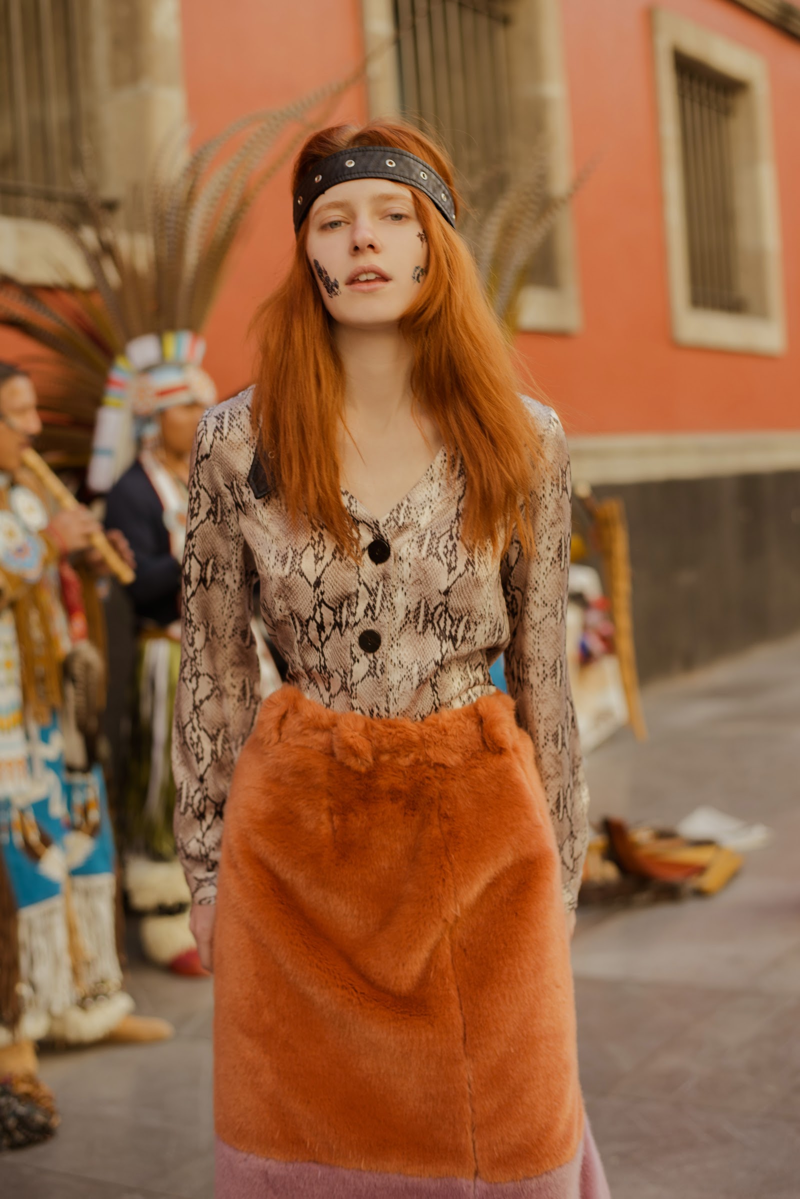 DOWN IN MEXICO — Look 7
