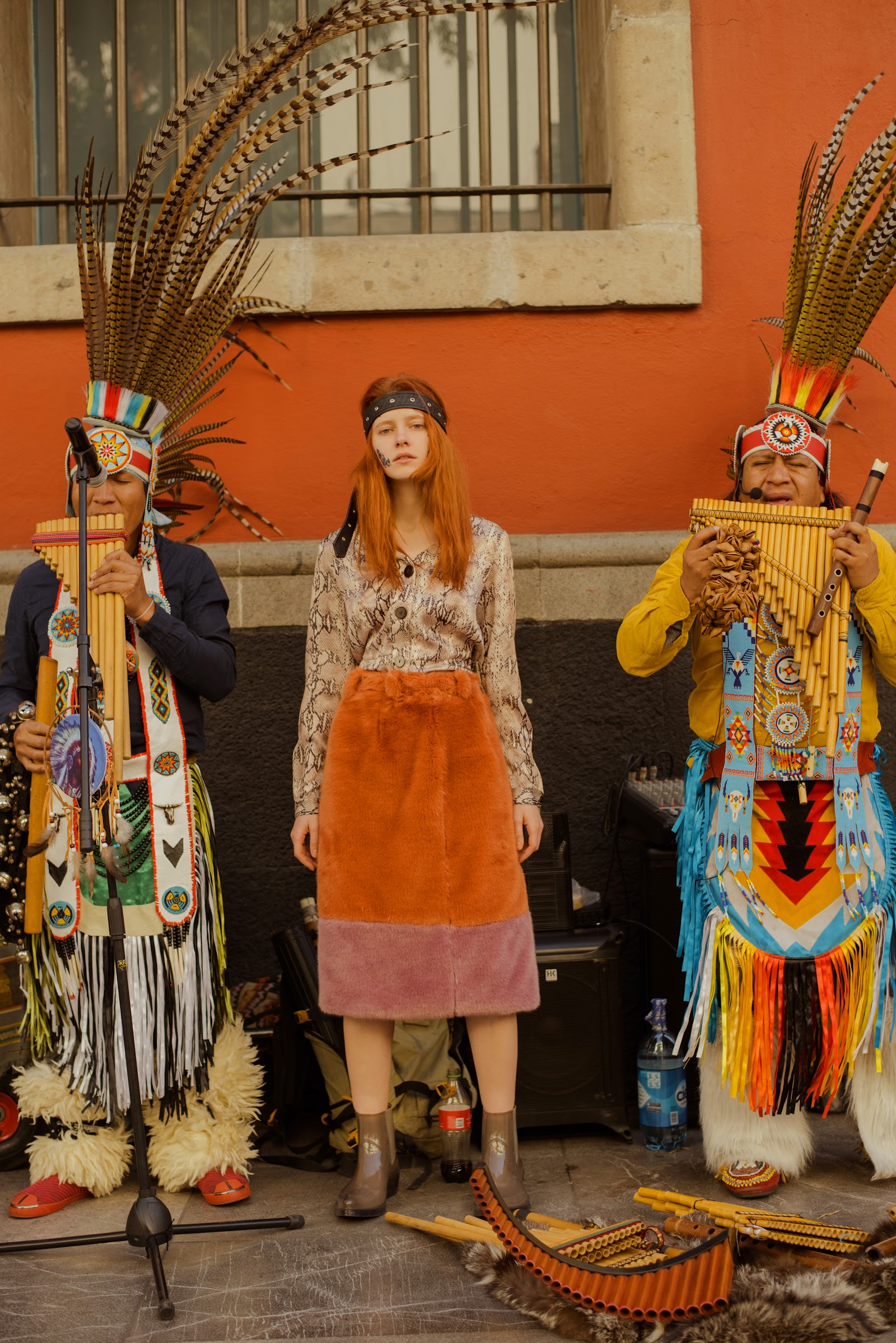 DOWN IN MEXICO — Look 8
