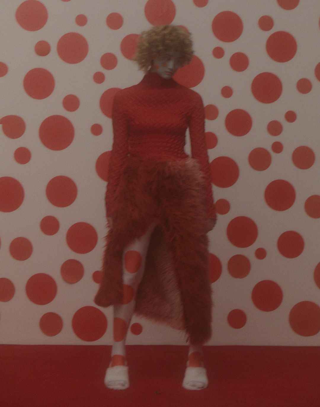 02 LEIGH BOWERY — Look 1