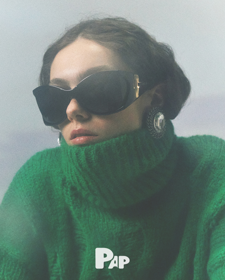 AFTER THE MOUNTAIN WAKES — Look 7