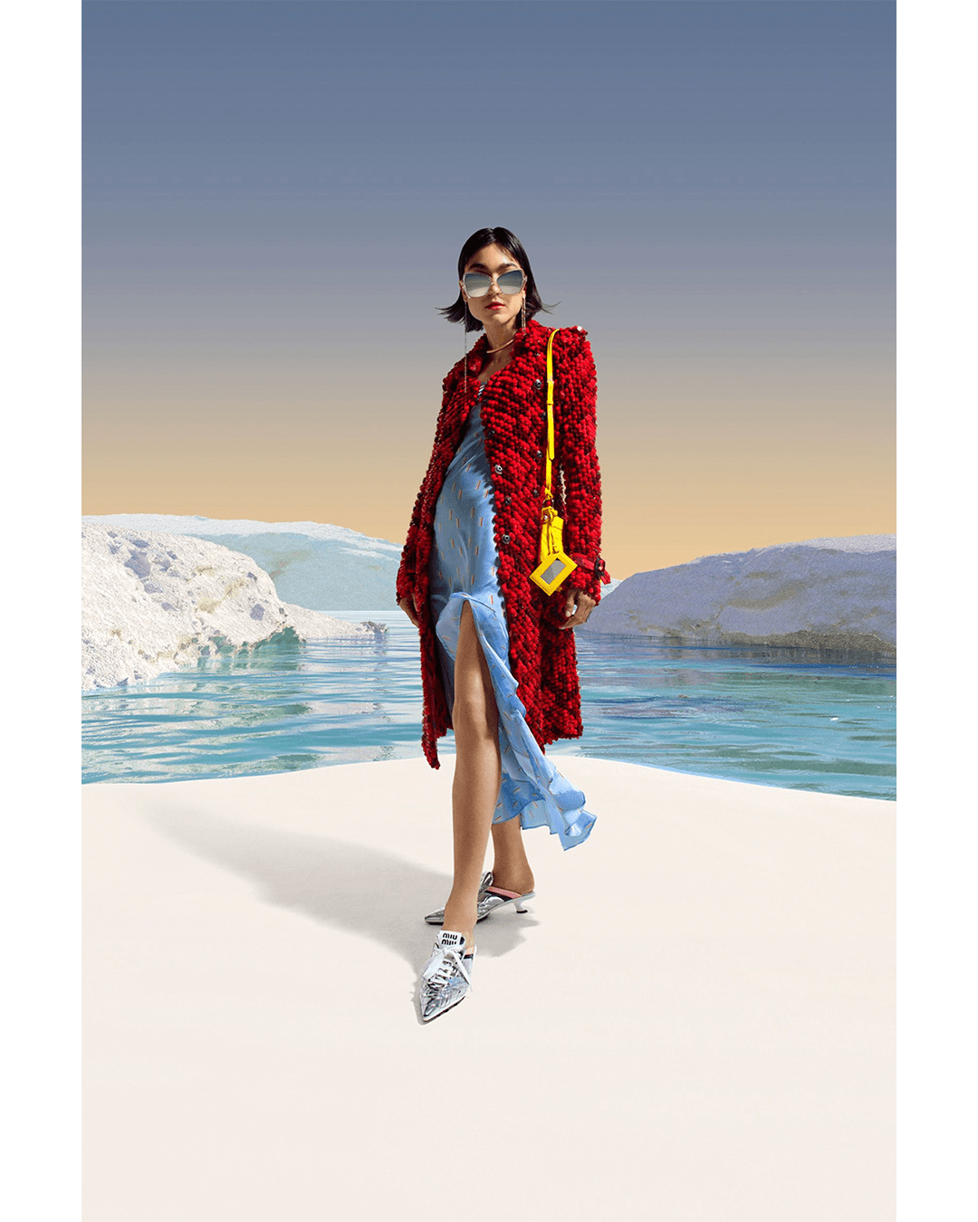 BETWEEN SEA AND SKY — Look 9