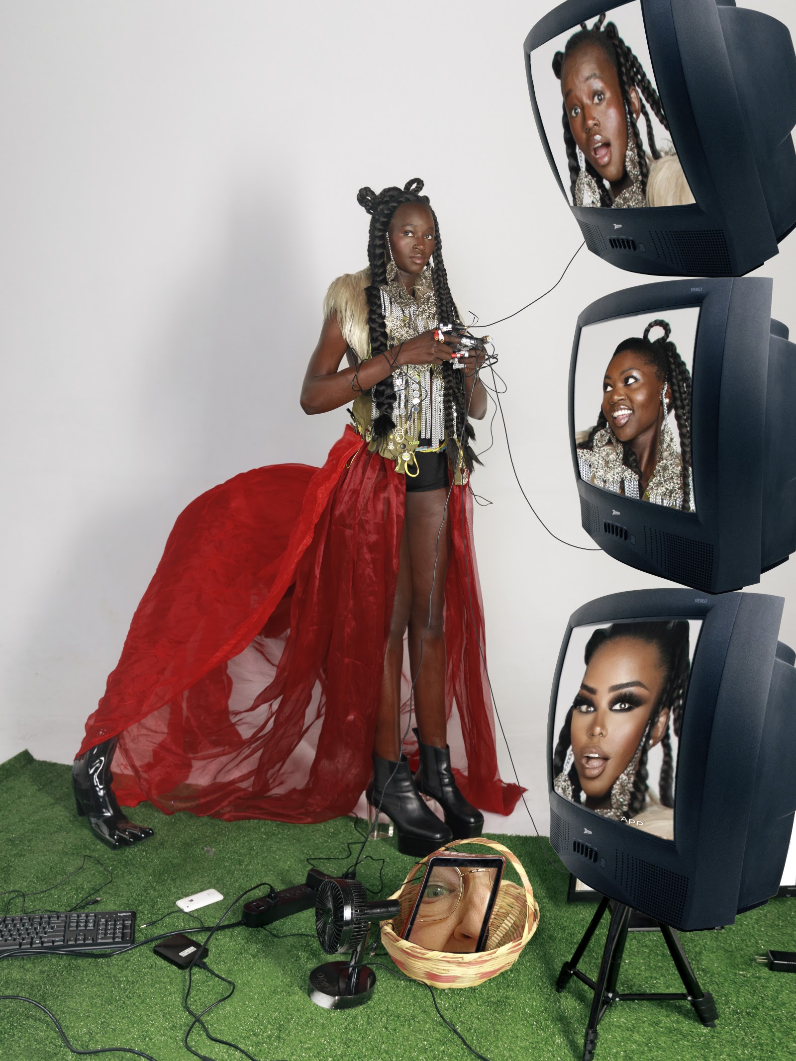 DIGITAL FLOODS — Look 5