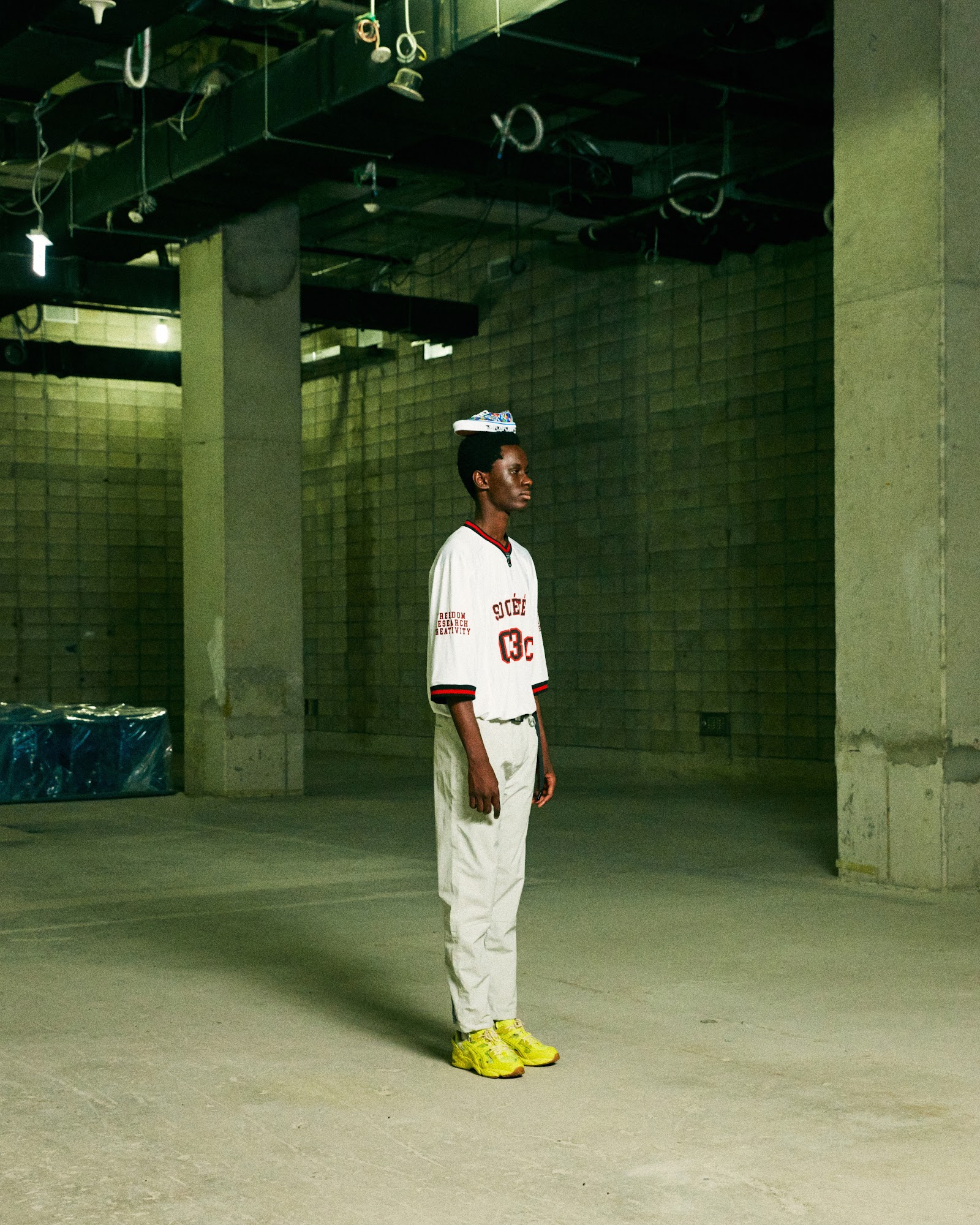 SNEAKERS CLUB — Look 8