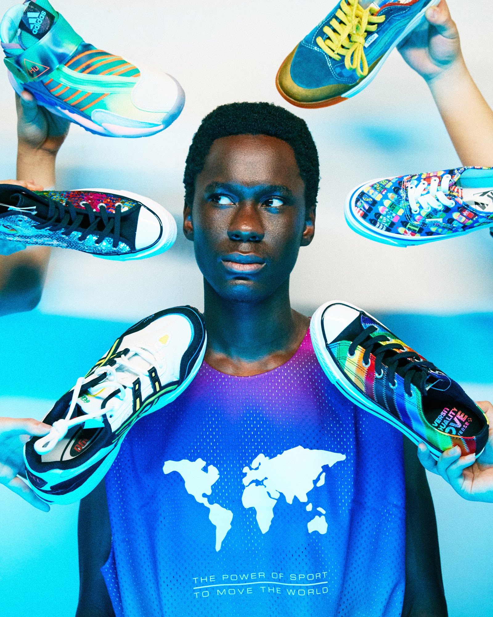 SNEAKERS CLUB — Look 12