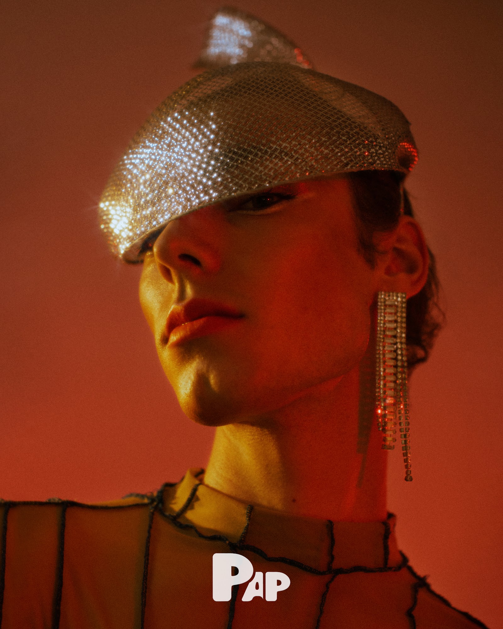 SIMPLY IRRESISTABLE — Look 6