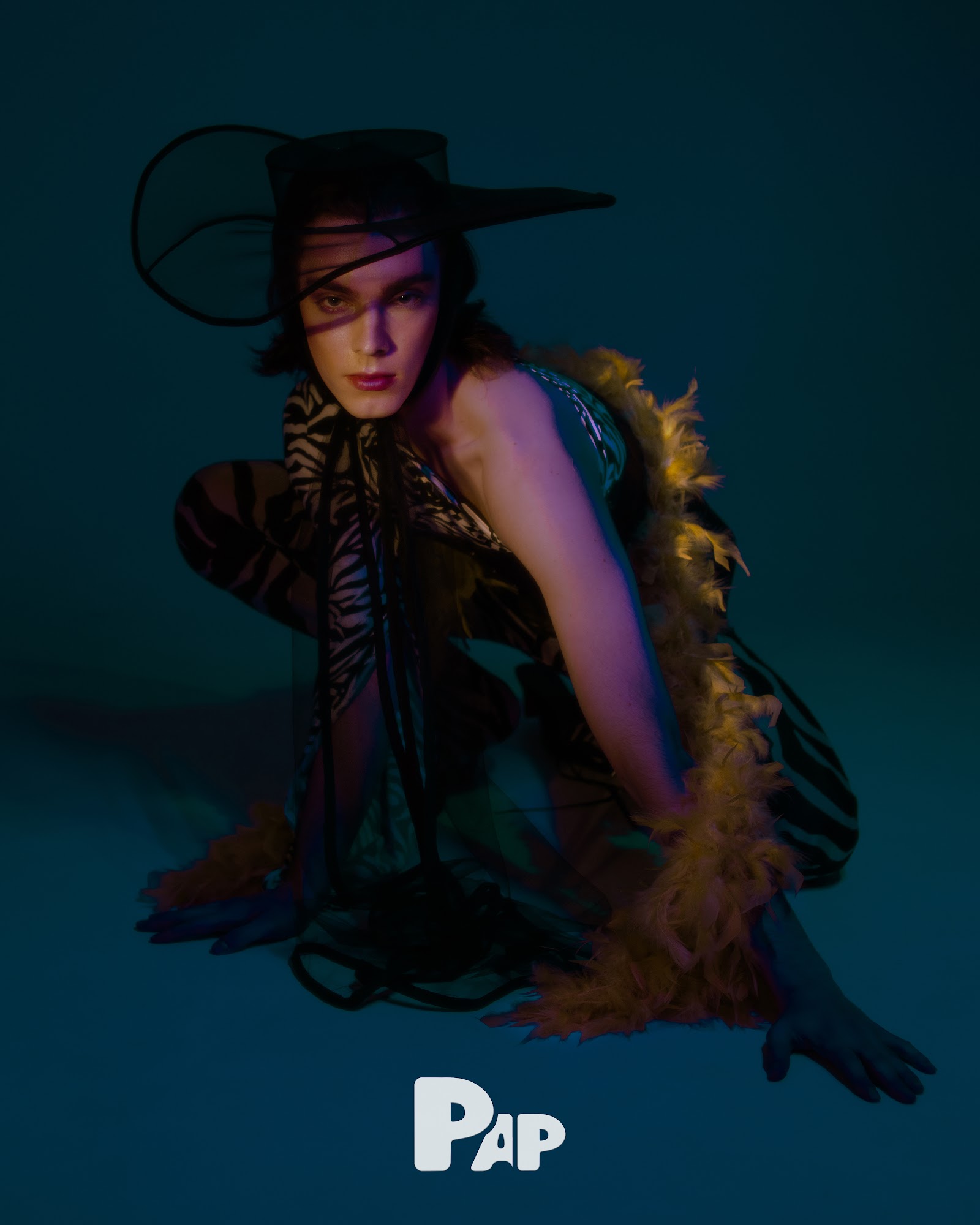 SIMPLY IRRESISTABLE — Look 9