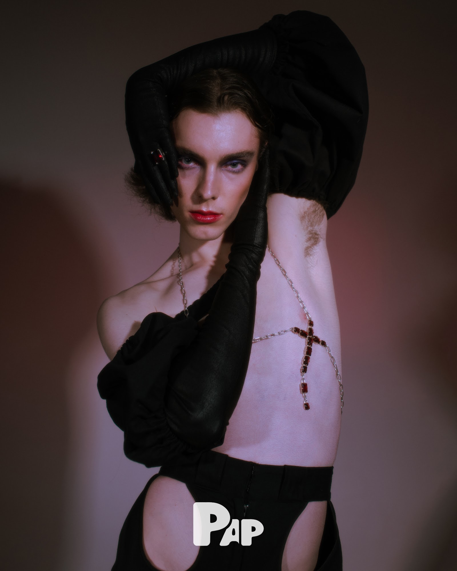 SIMPLY IRRESISTABLE — Look 14