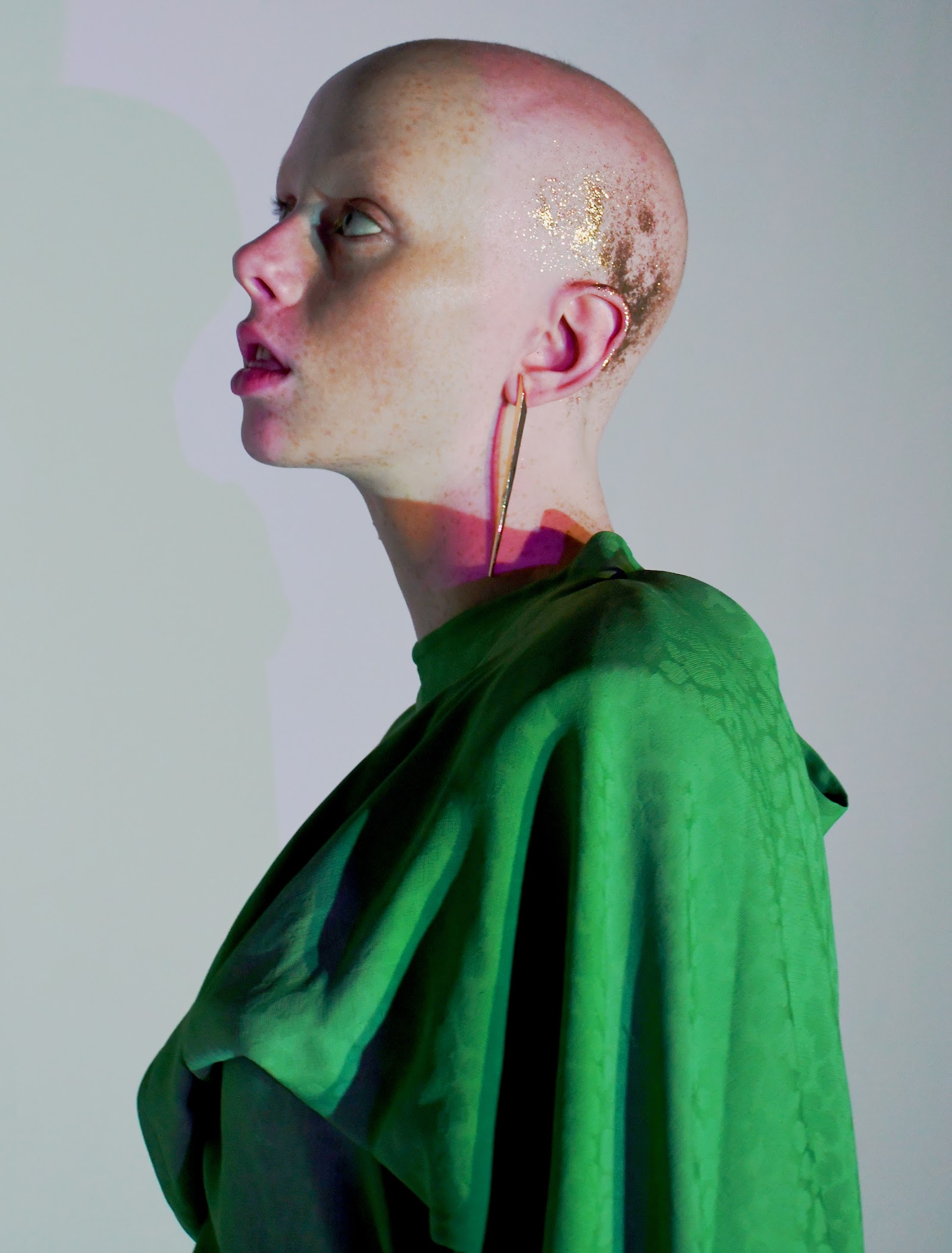CHROMA SHIFT — Look 3