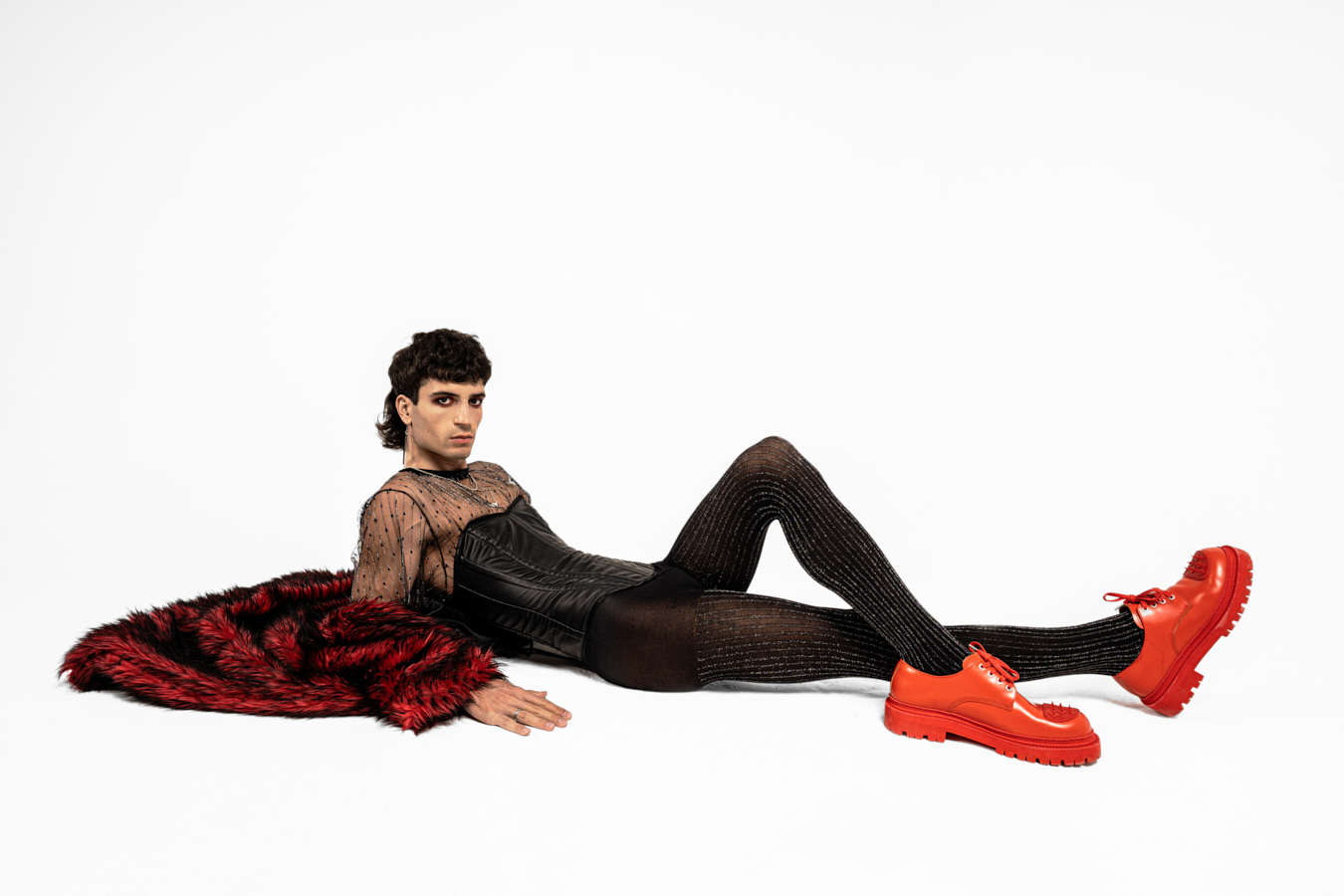 ABSOLUTE BEGINERS — Look 18