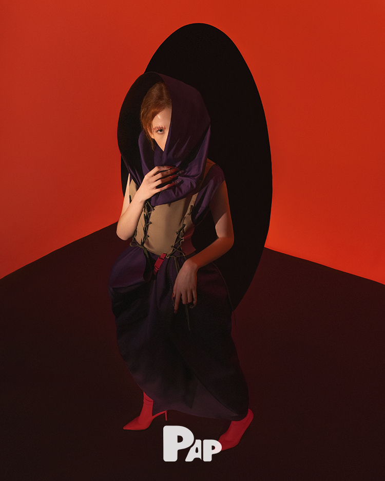 IMAGINARY WORLDS — Look 15