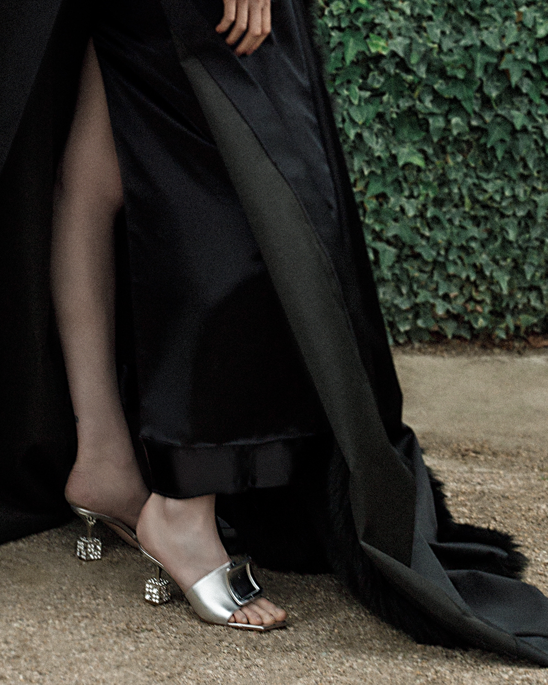 FOLIE PARISIENNE — Look 15