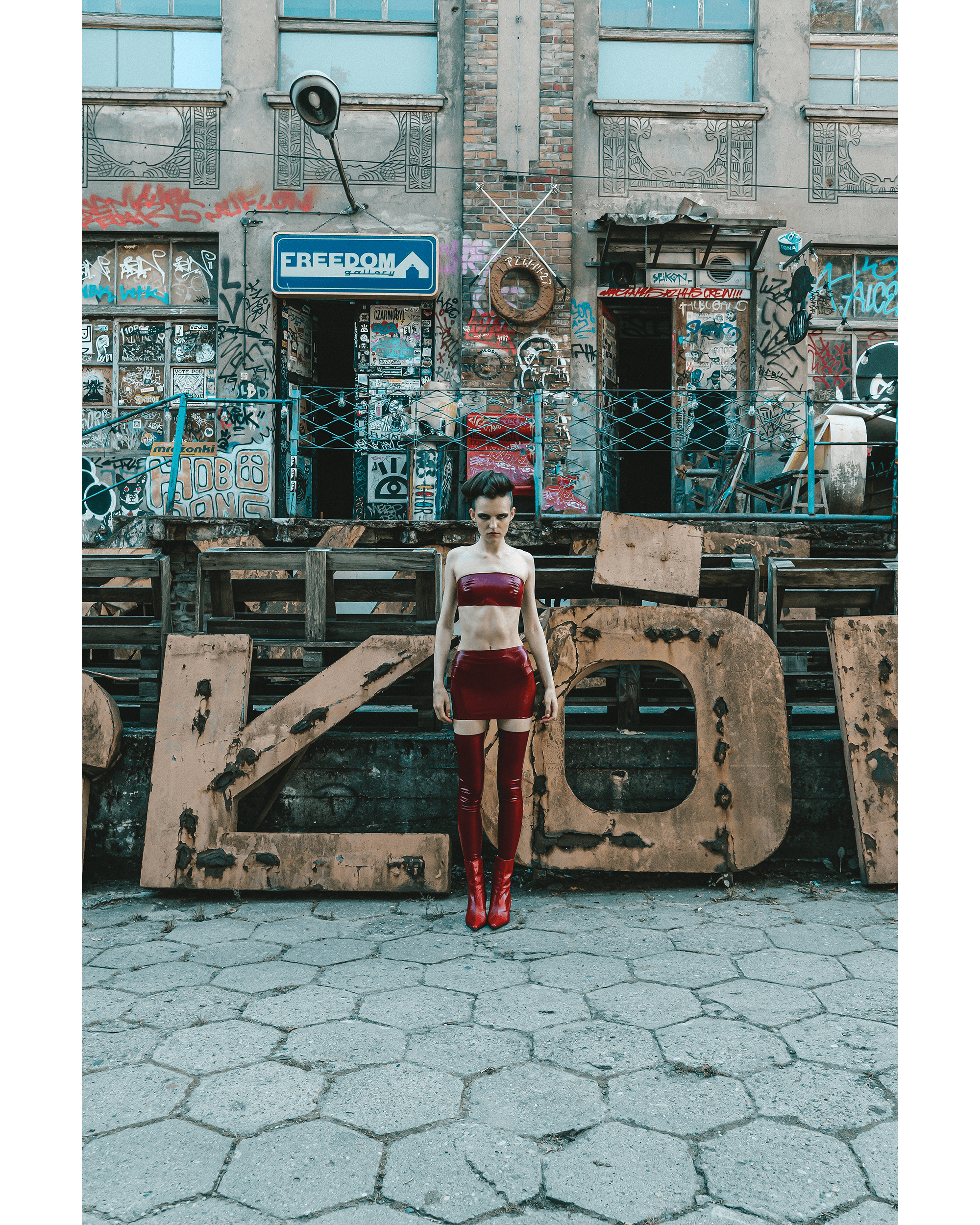 Immersed in Confusion — Look 16