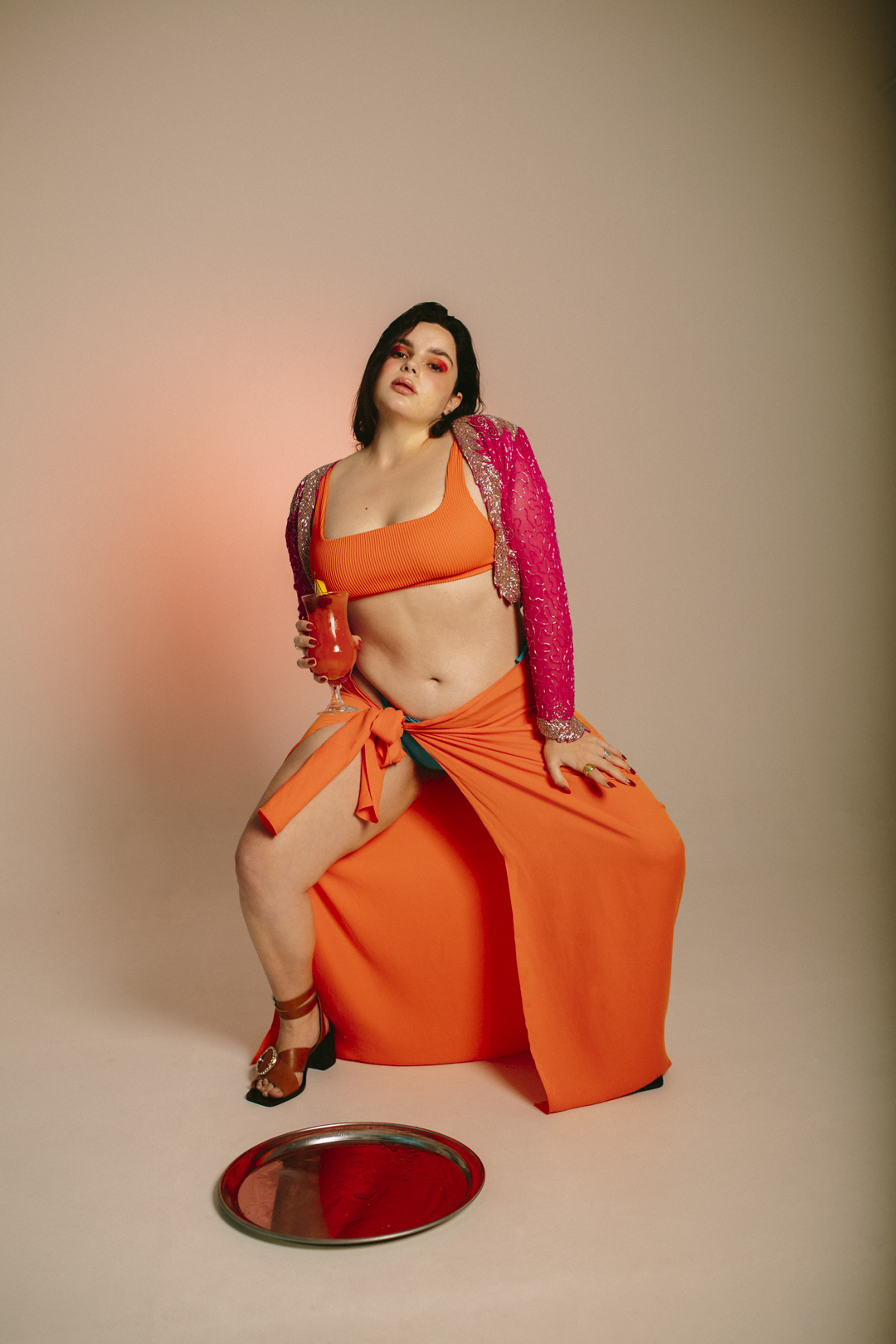 INTERNATIONAL COCKTAIL — Look 2