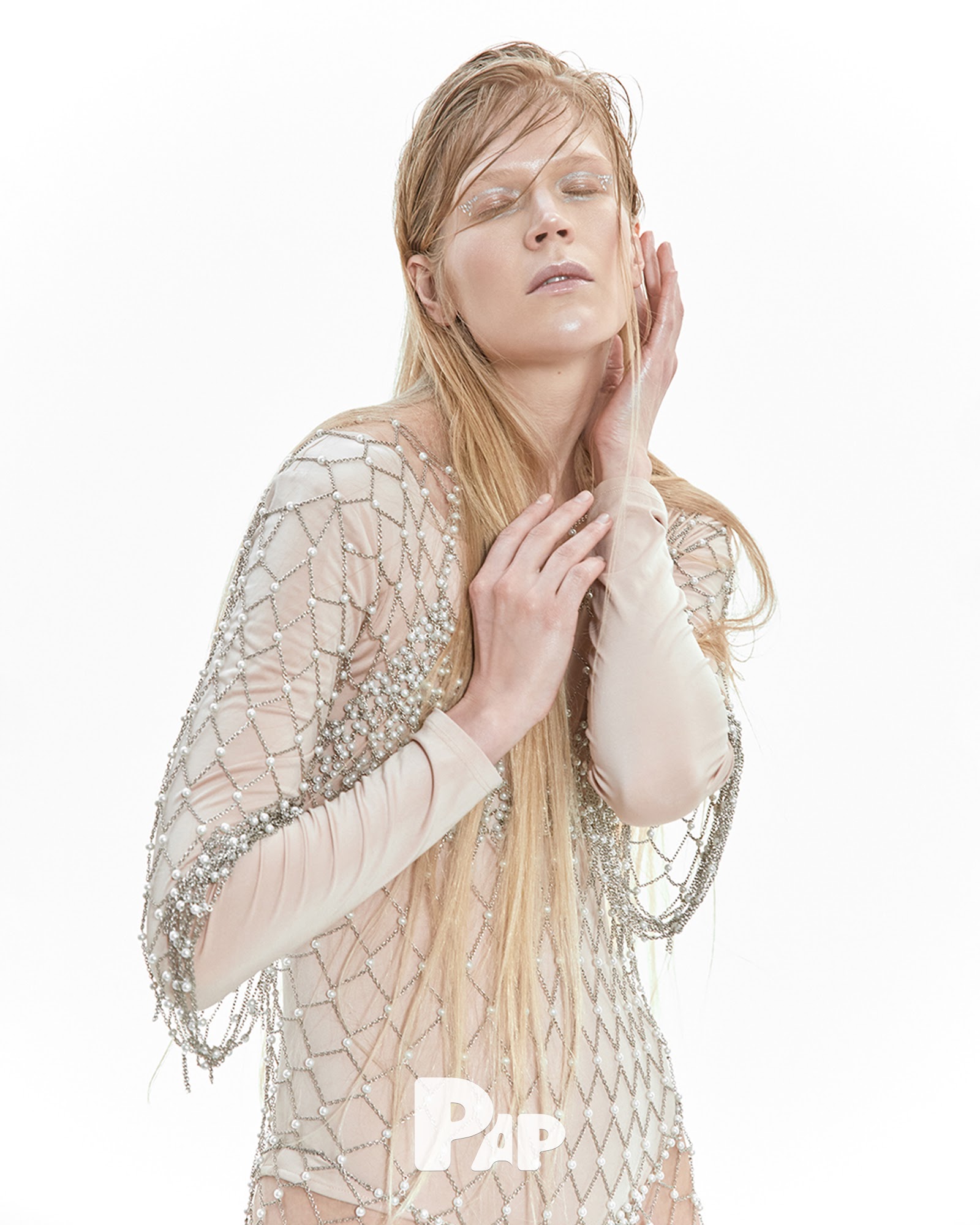 CRYSTAL — Look 6