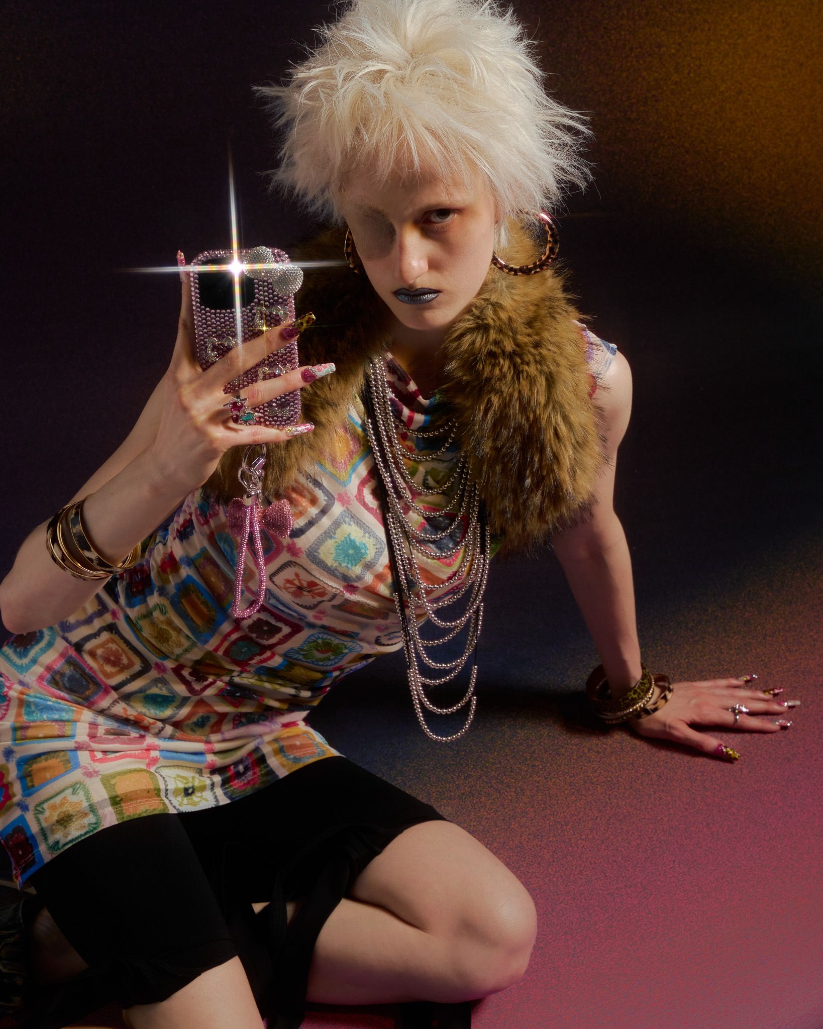 On the Philosophical Revival of Everyday Materials — Look 4