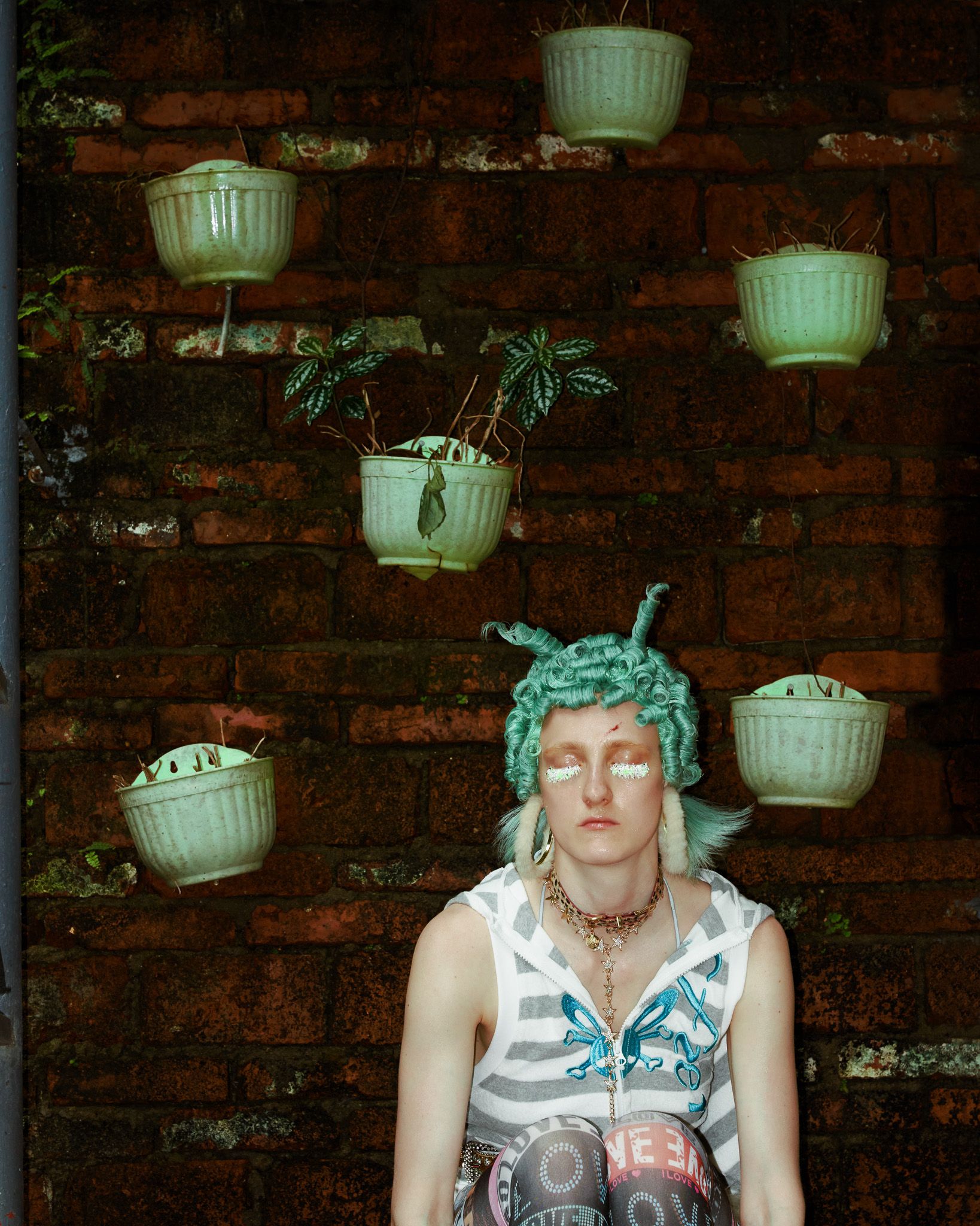 On the Philosophical Revival of Everyday Materials — Look 13