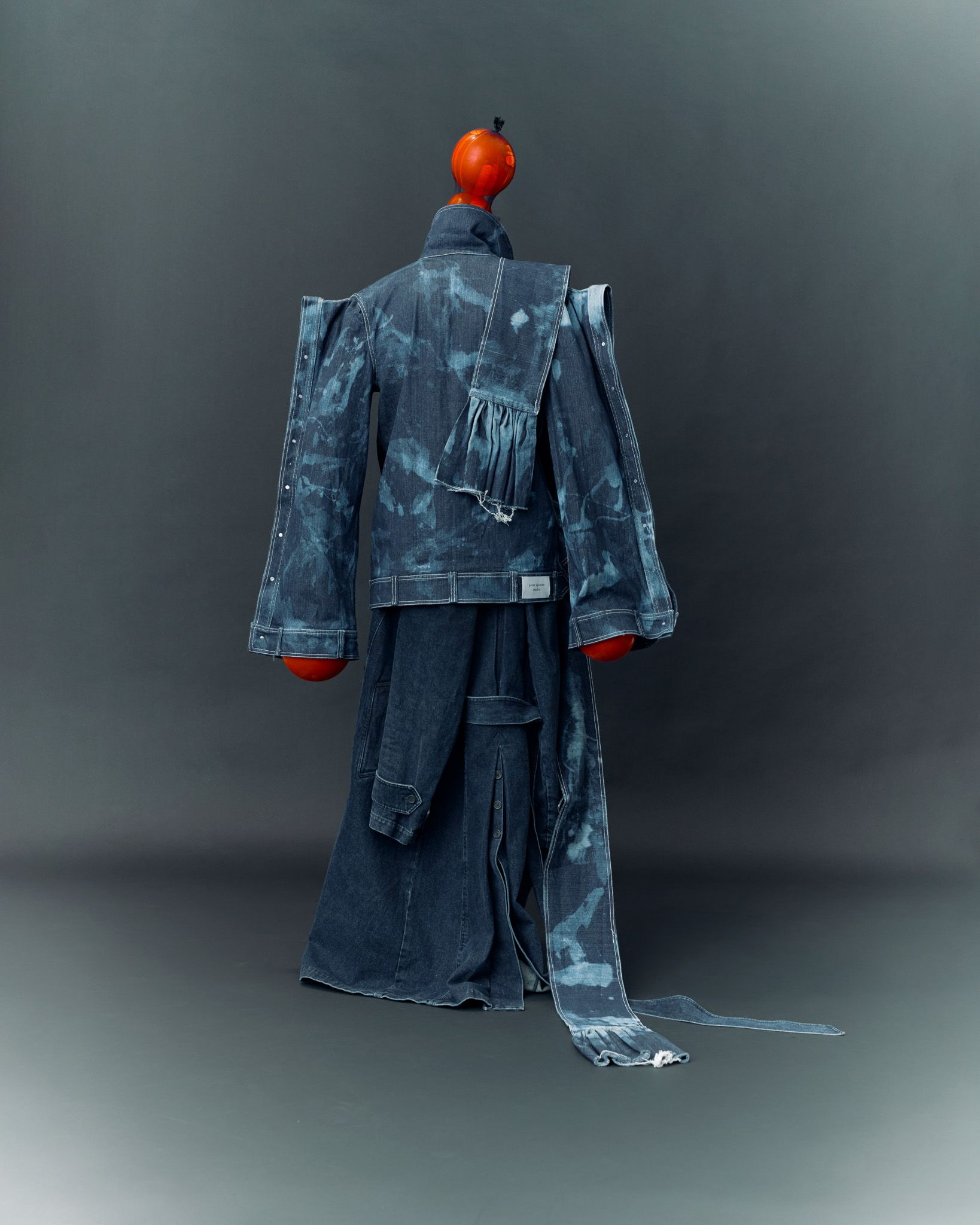 Pathogen — Look 10