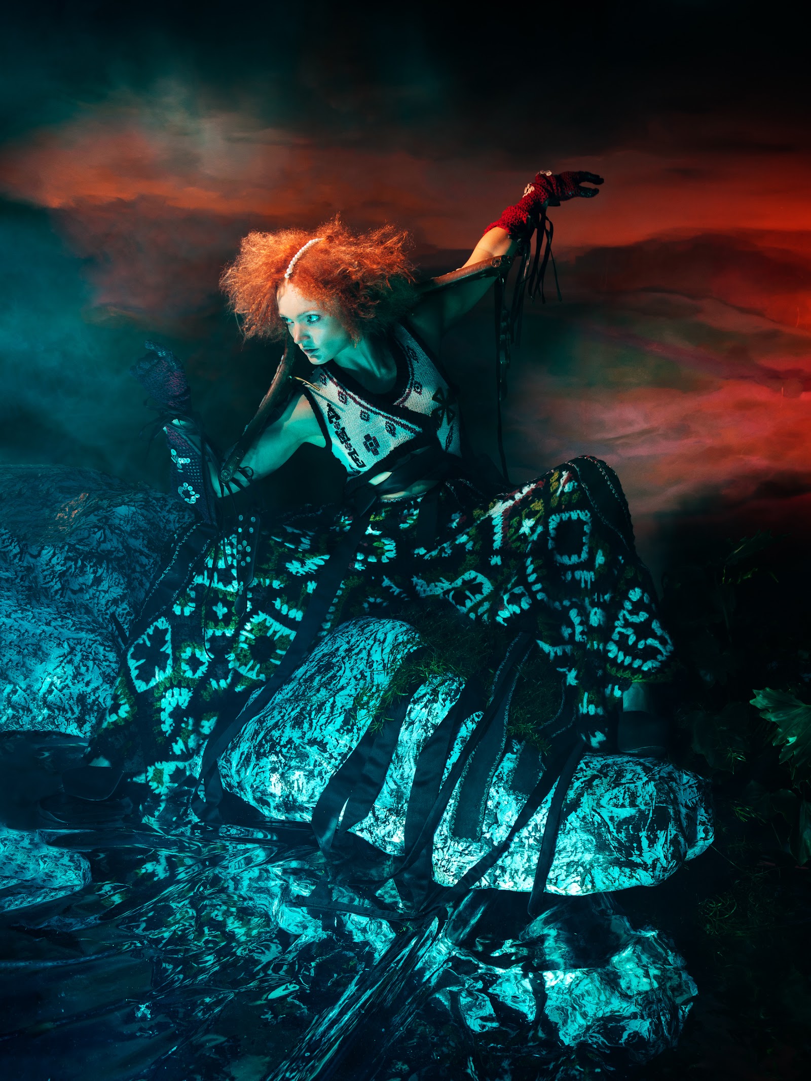 LADY OF THE LAKE — Look 2