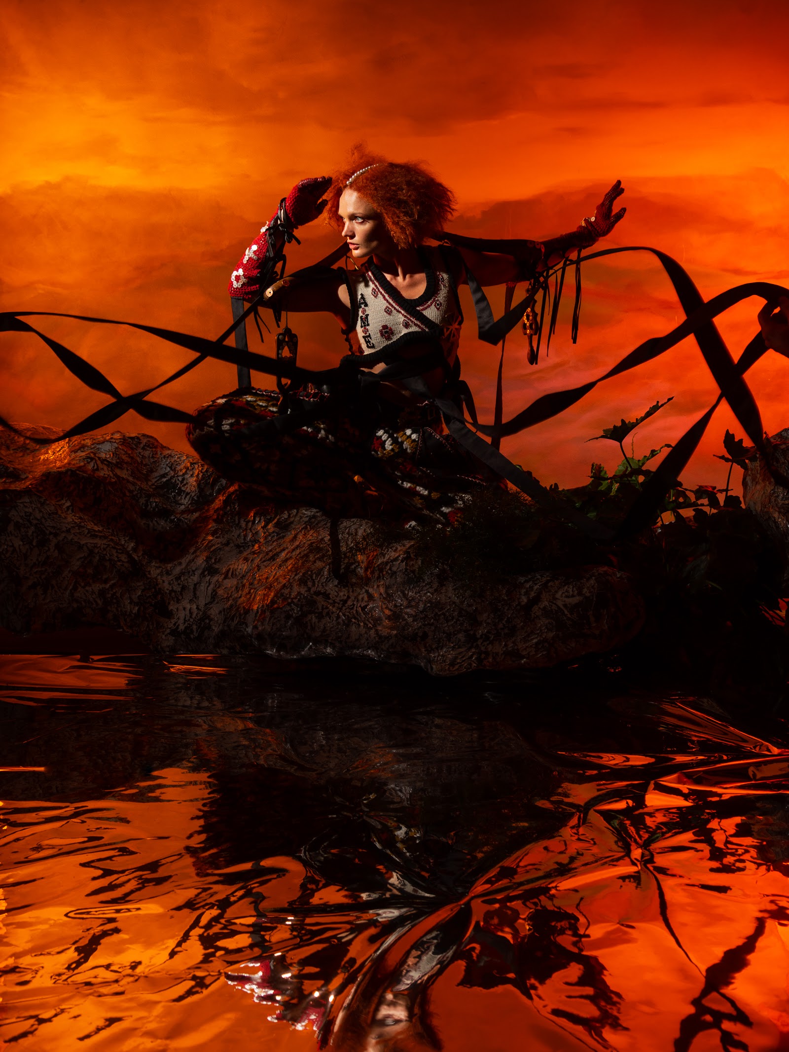 LADY OF THE LAKE — Look 8