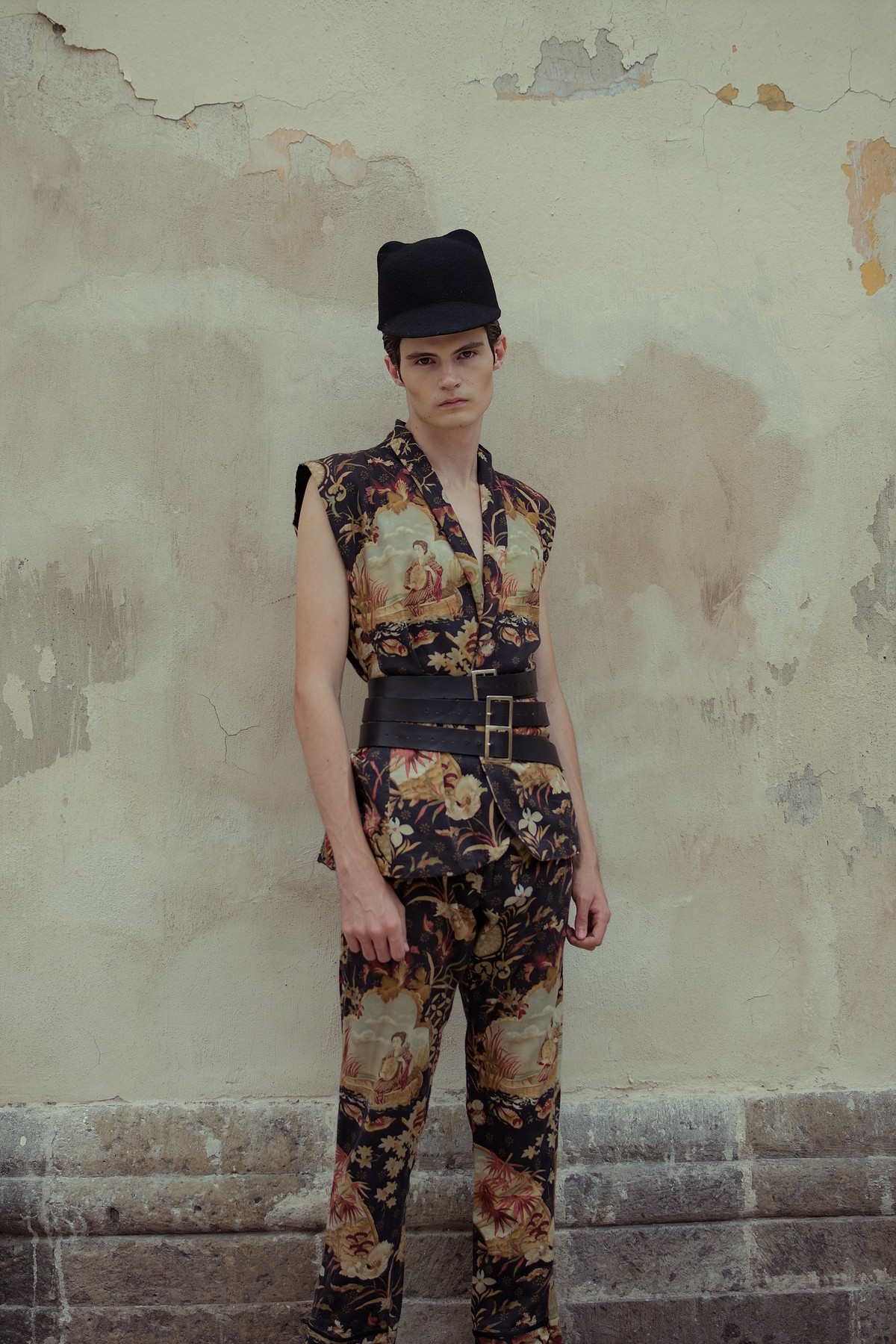HOMETOWN — Look 5