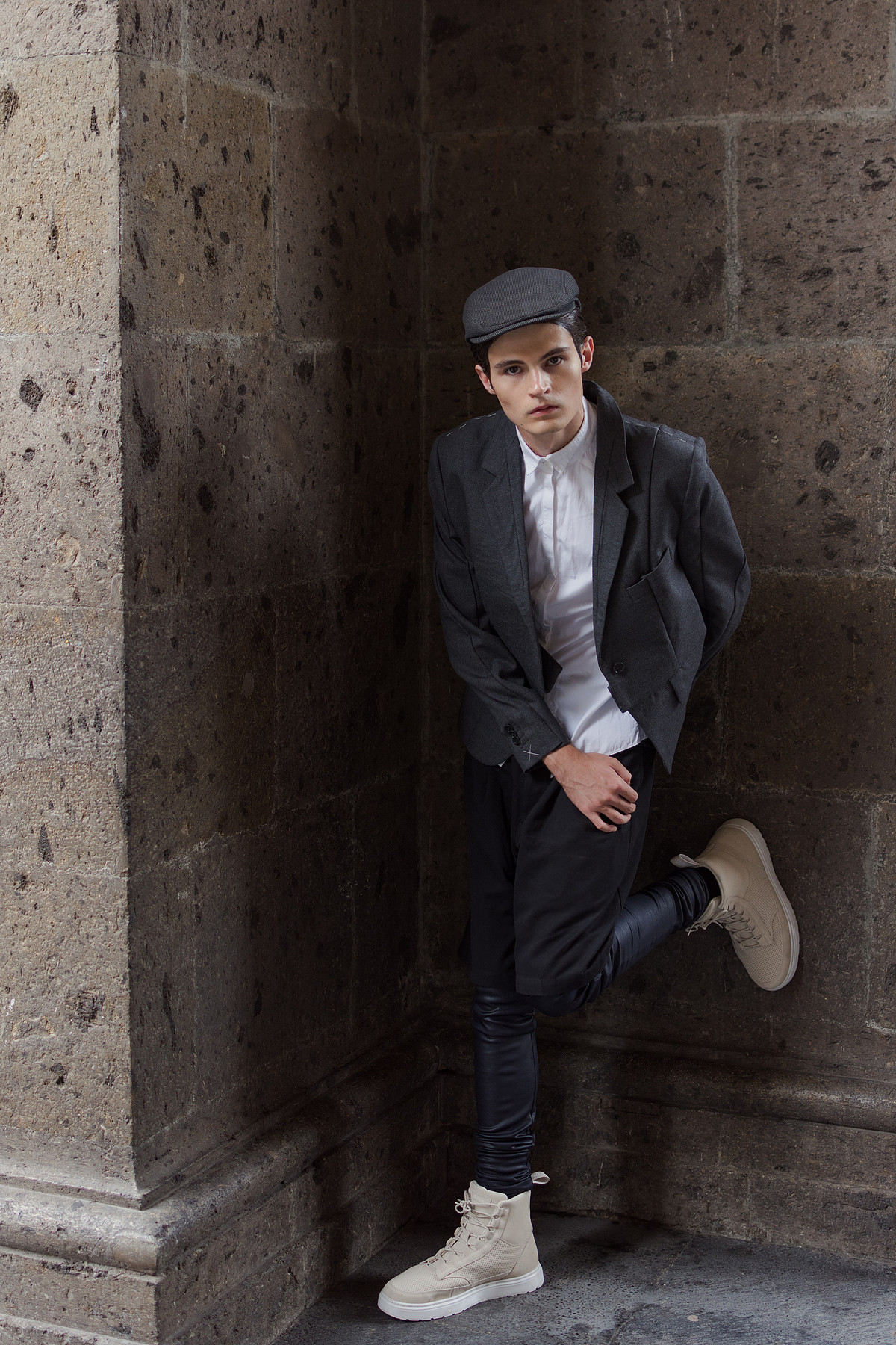 HOMETOWN — Look 10