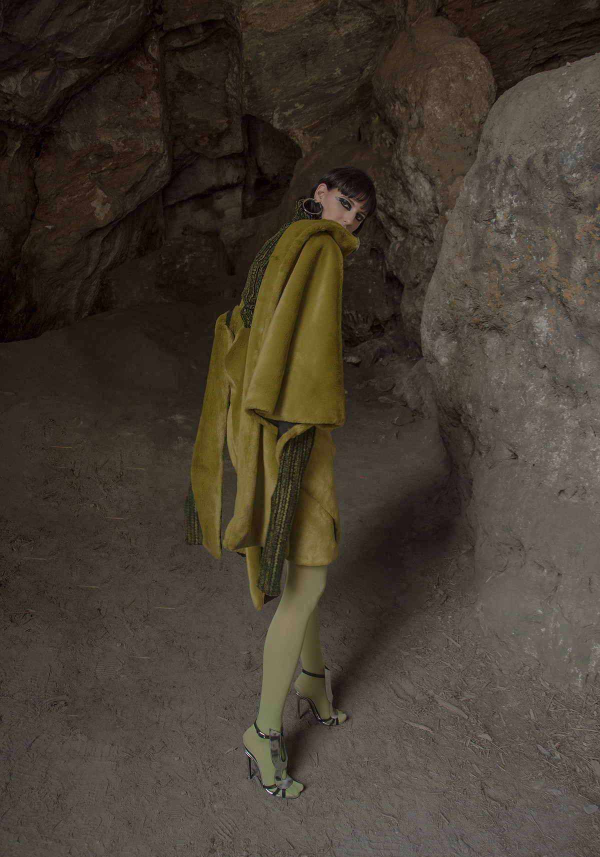 ALINA — Look 12