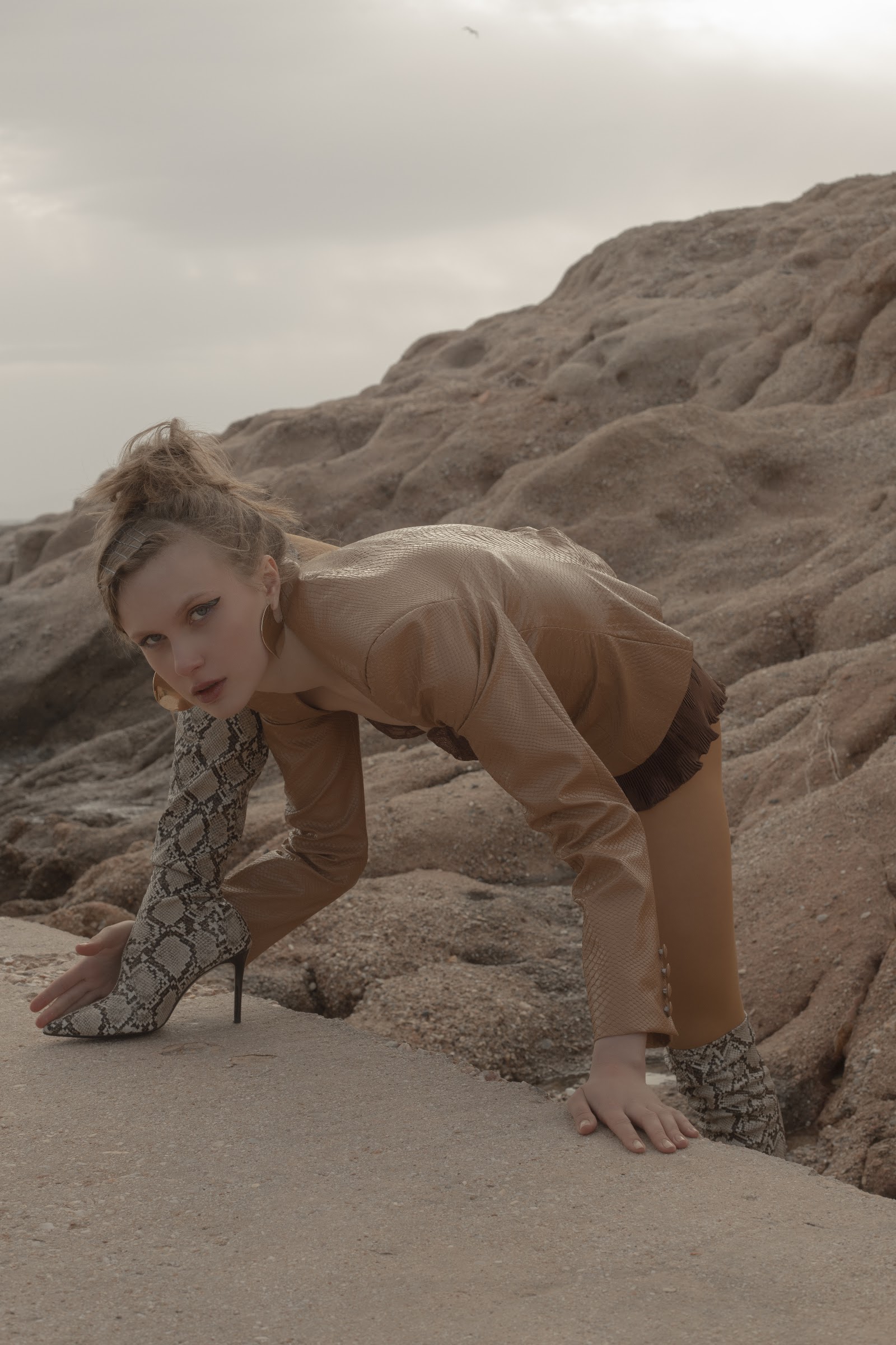 ROCKLANDS — Look 10