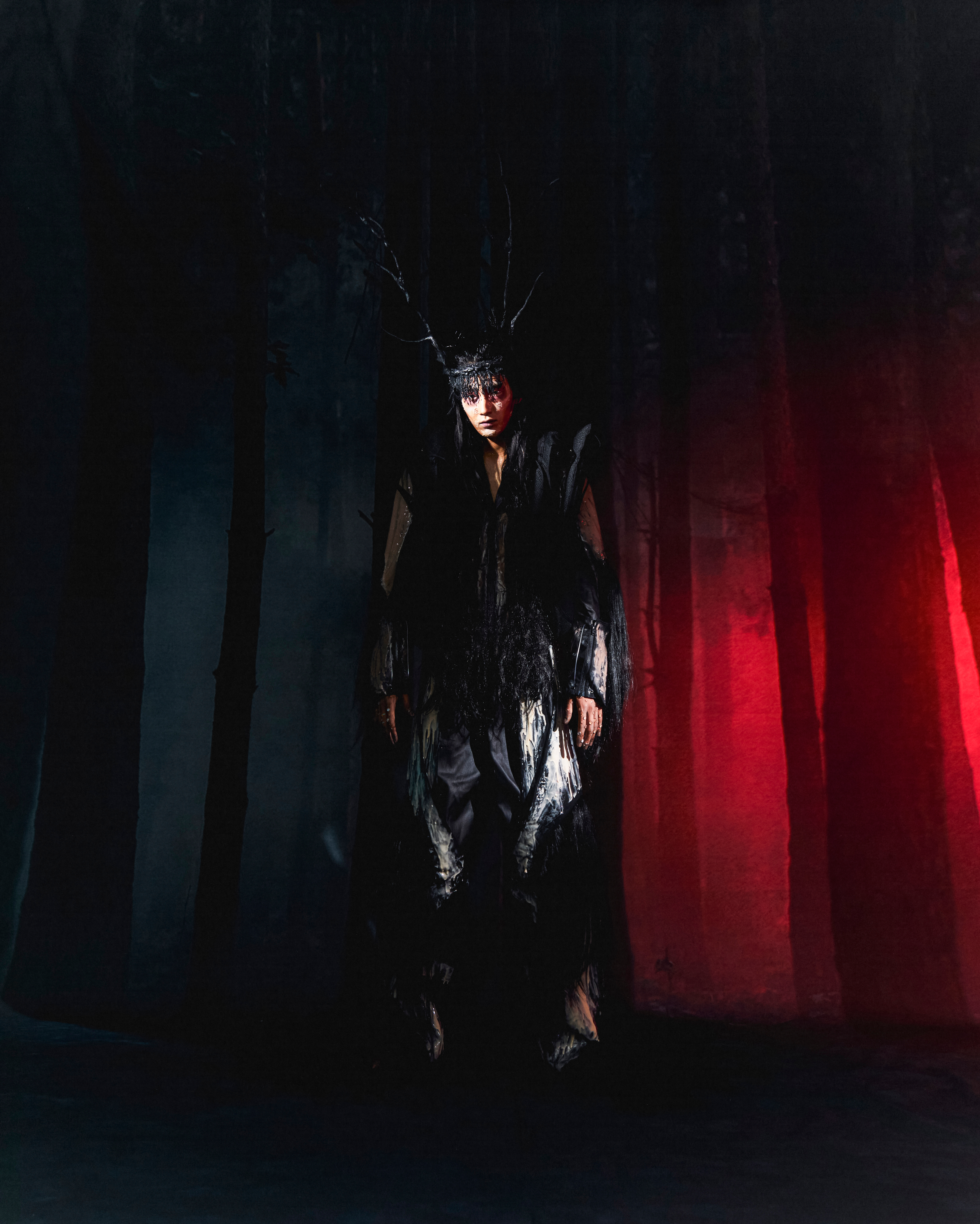 A HUMAN HUNTING — Look 2