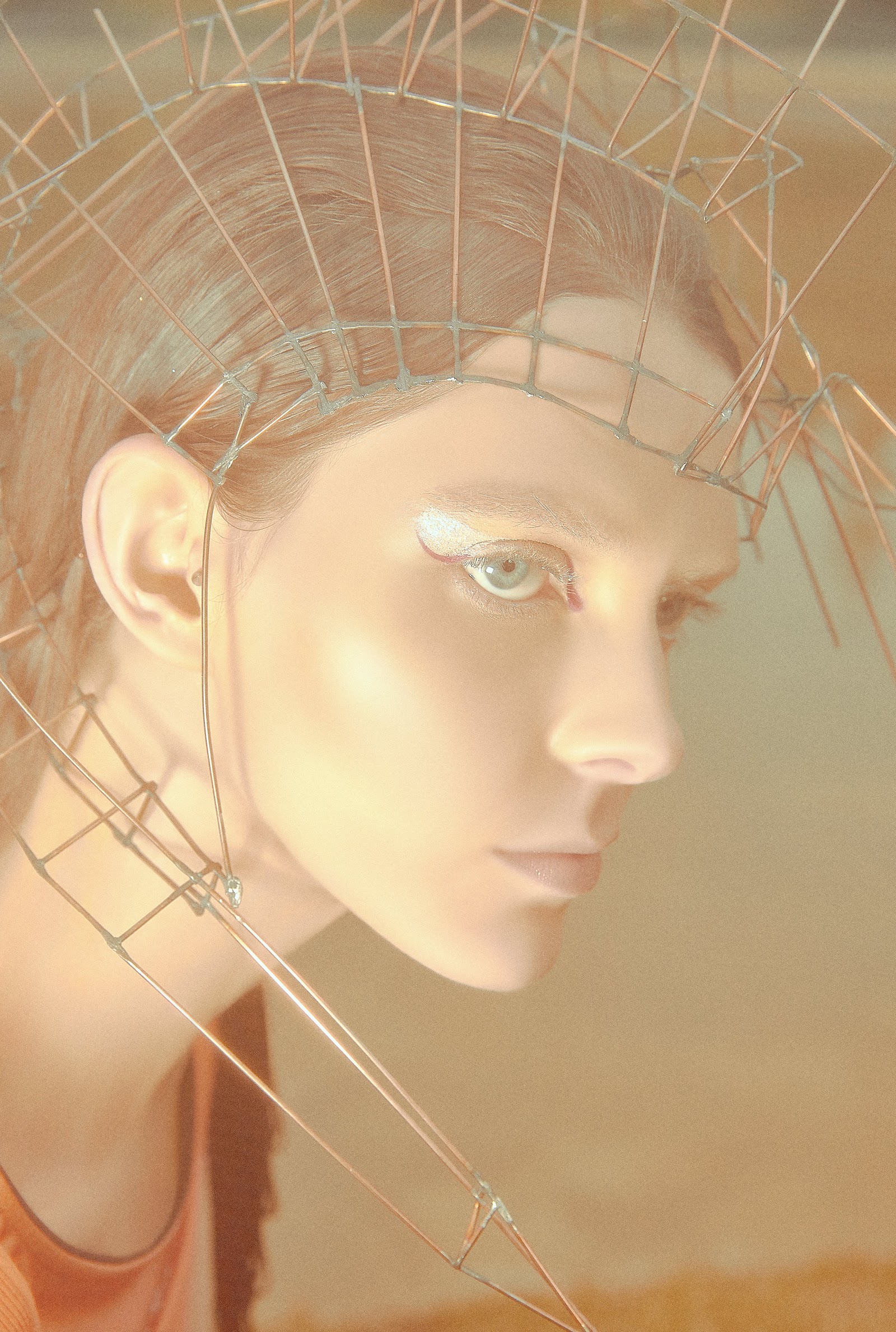 MISSED CALL FROM ANOTHER PLANET — Look 9