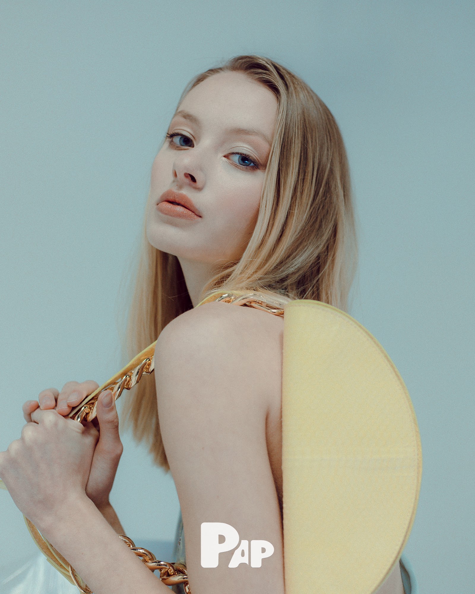 LAURA — Look 8