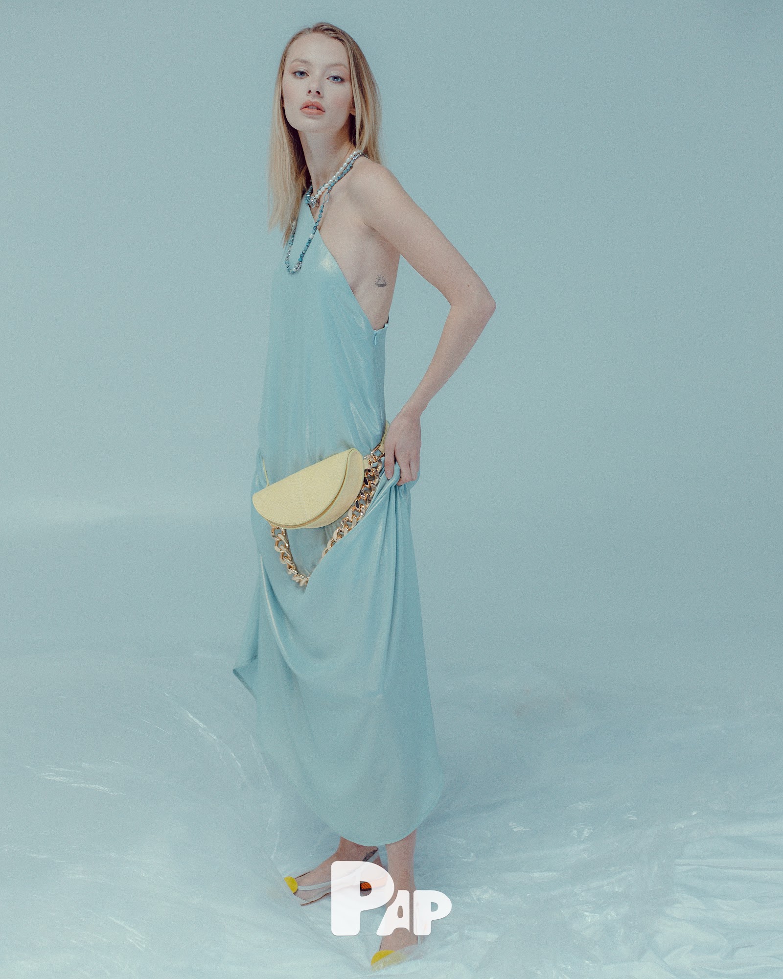 LAURA — Look 9