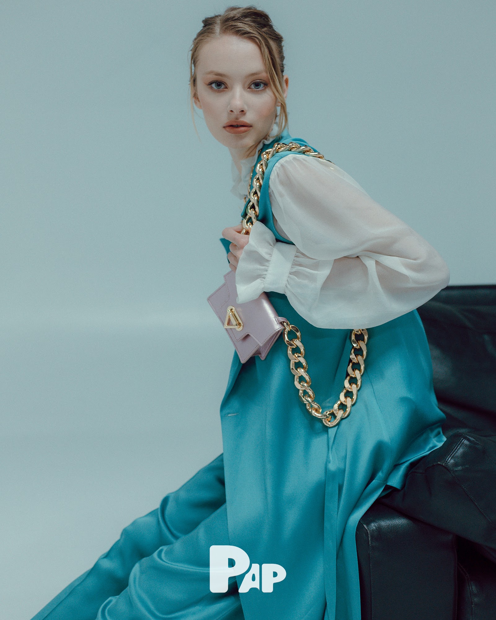 LAURA — Look 11